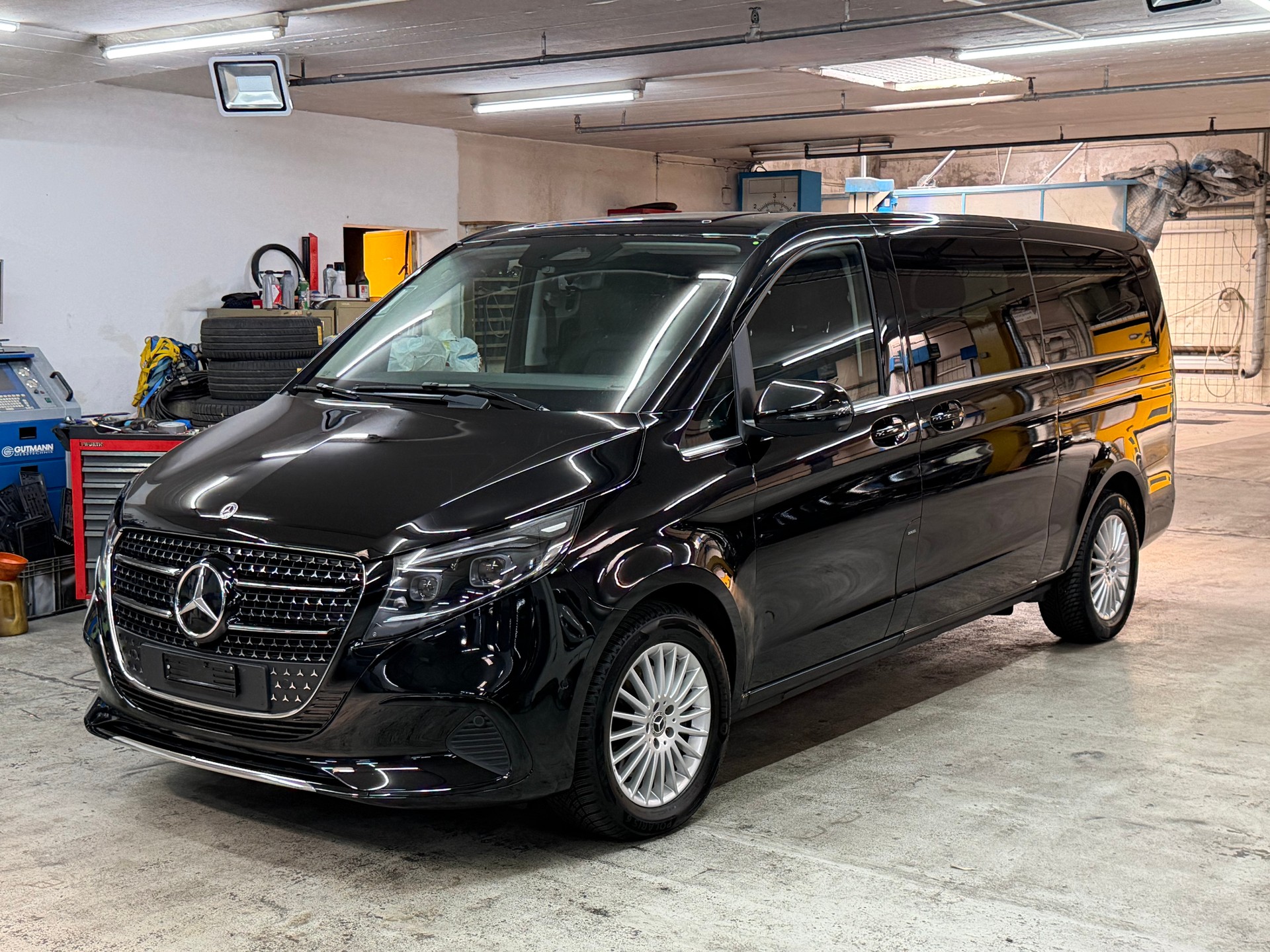 MERCEDES-BENZ V 300 d extralang Avantgarde 4Matic 9G-Tronic