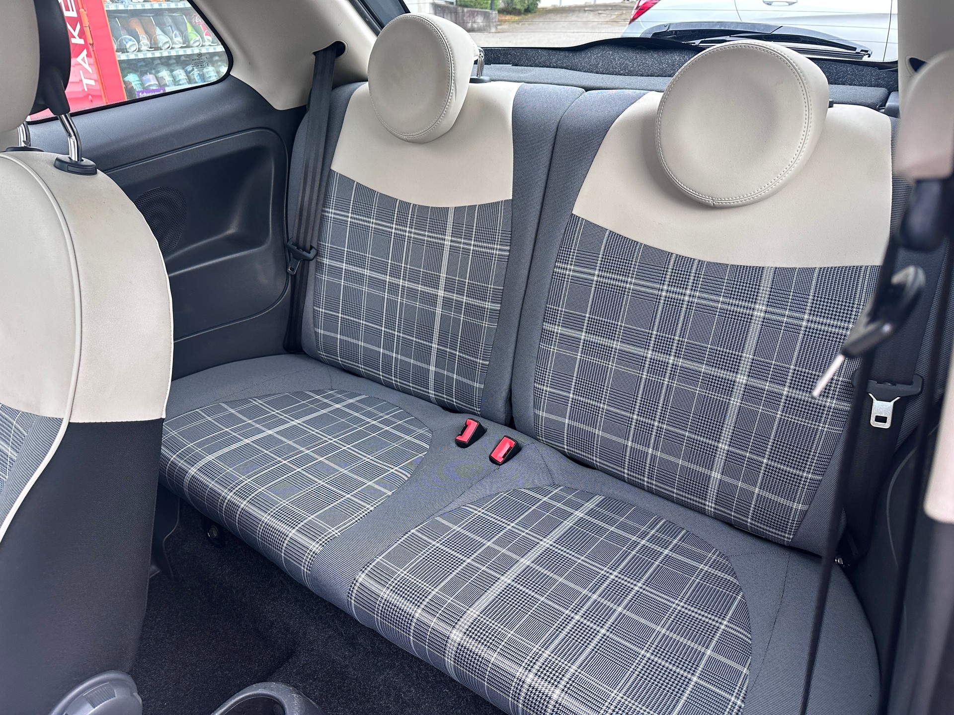 FIAT 500 1.2 Pop Star-image-10