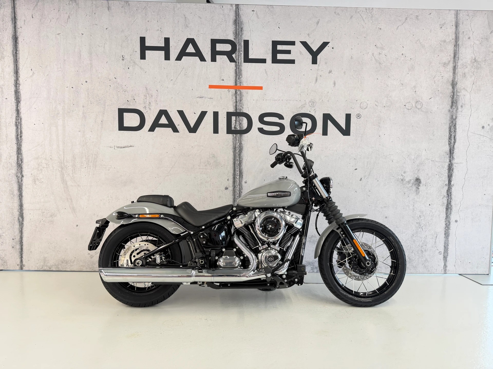 HARLEY-DAVIDSON FXBB Street Bob 117ci-image-0