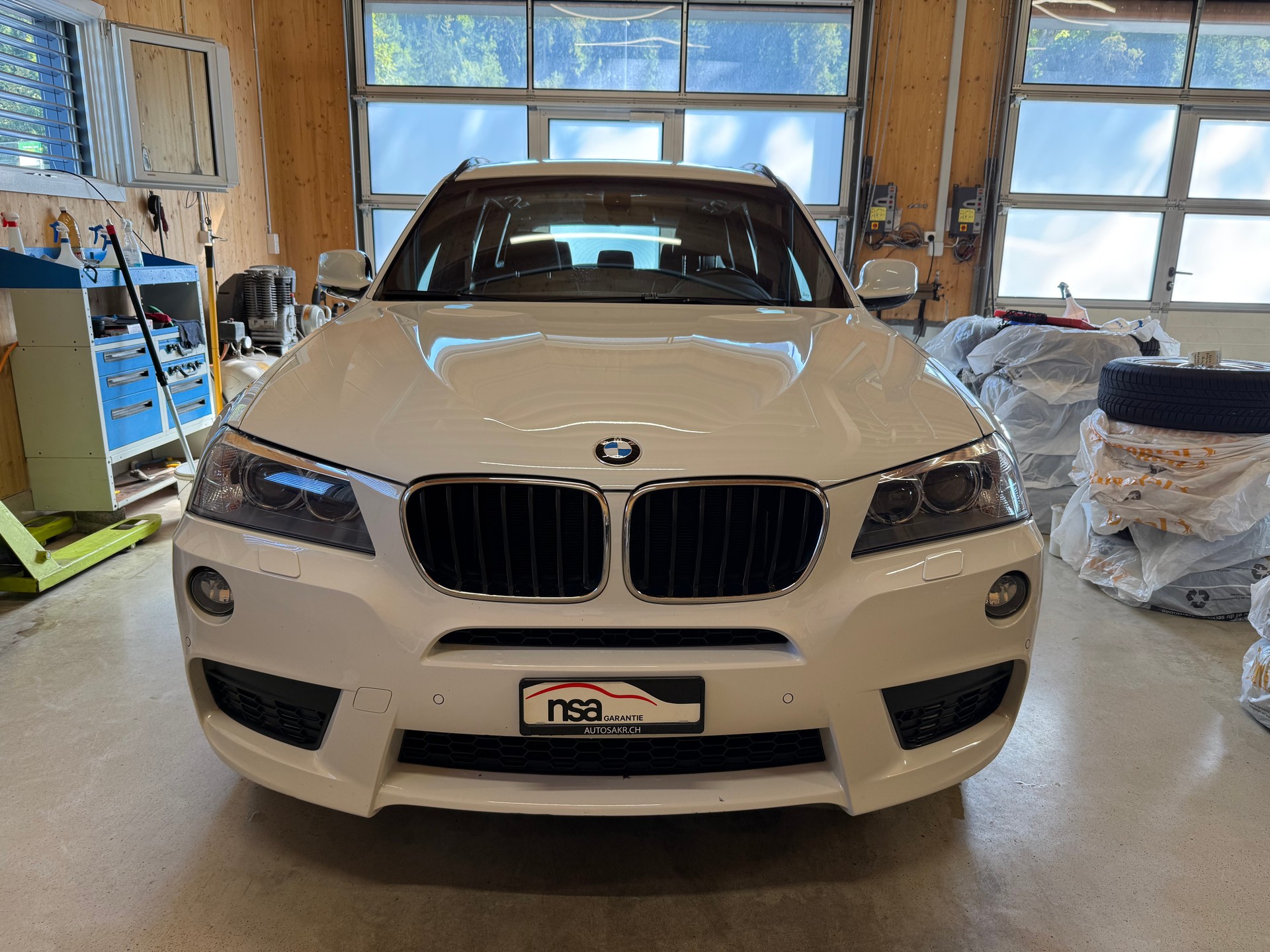 BMW X3 xDrive 20d Steptronic-showroom-element-1