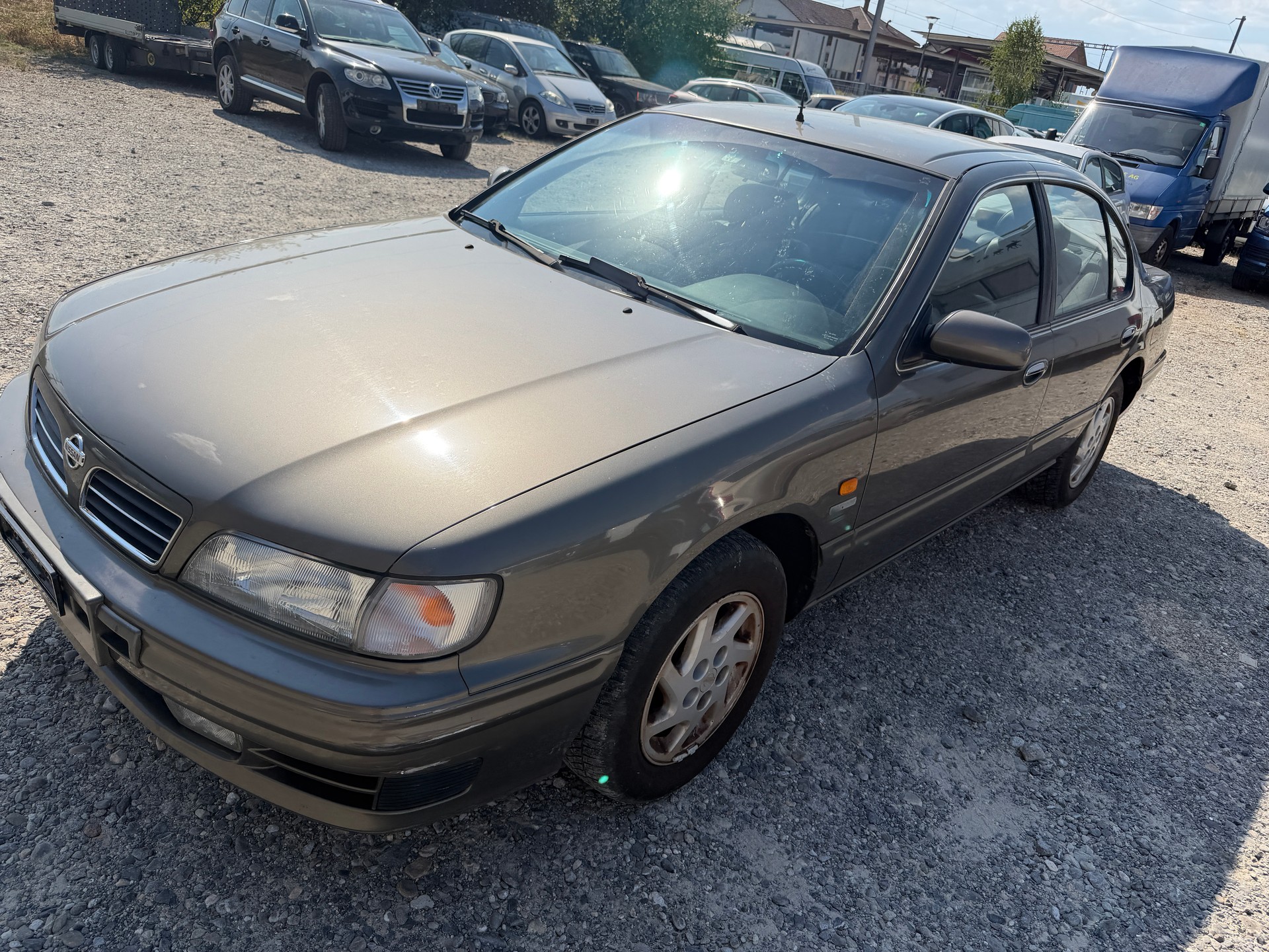 NISSAN Maxima 2.0 V6 Executive