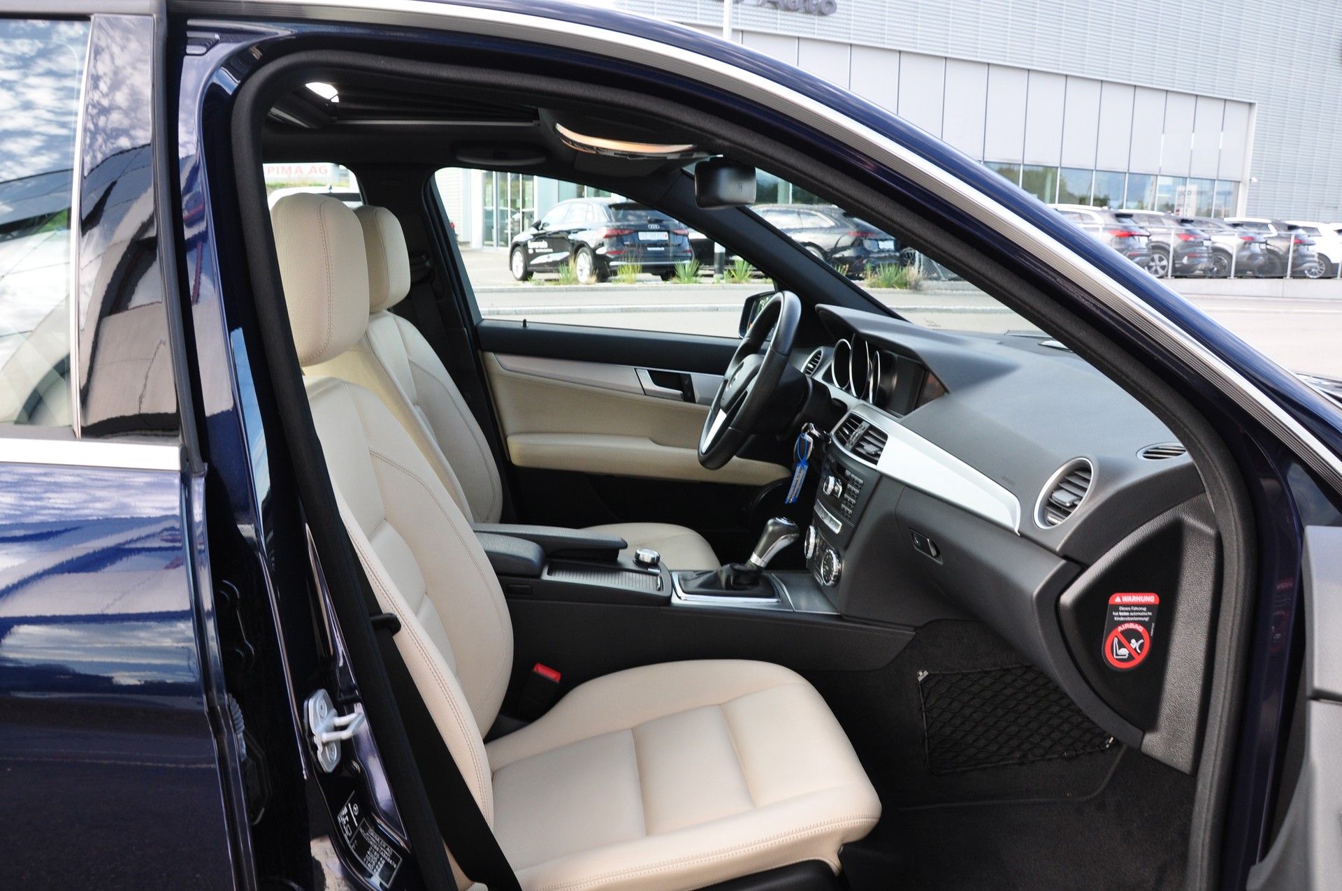 MERCEDES-BENZ C 350 Avantgarde 4Matic 7G-Tronic-image-14
