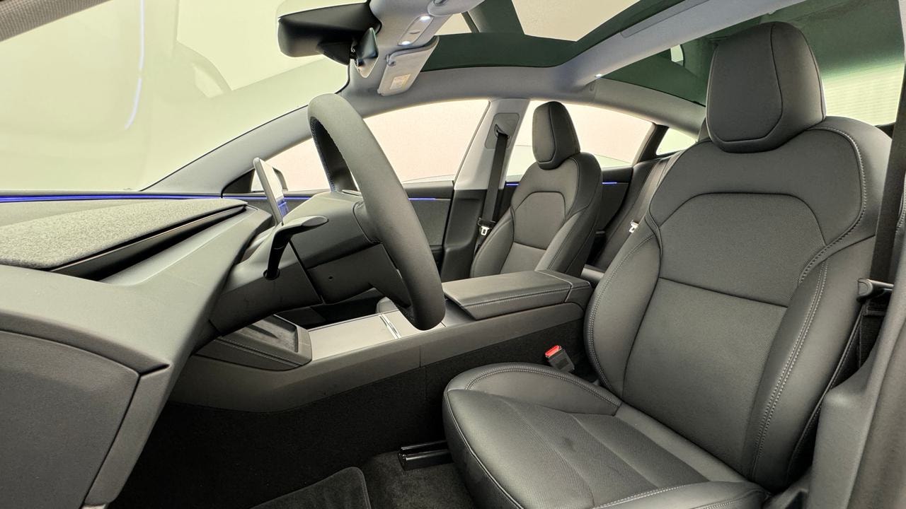 TESLA Model 3 Long Range RWD-image-4
