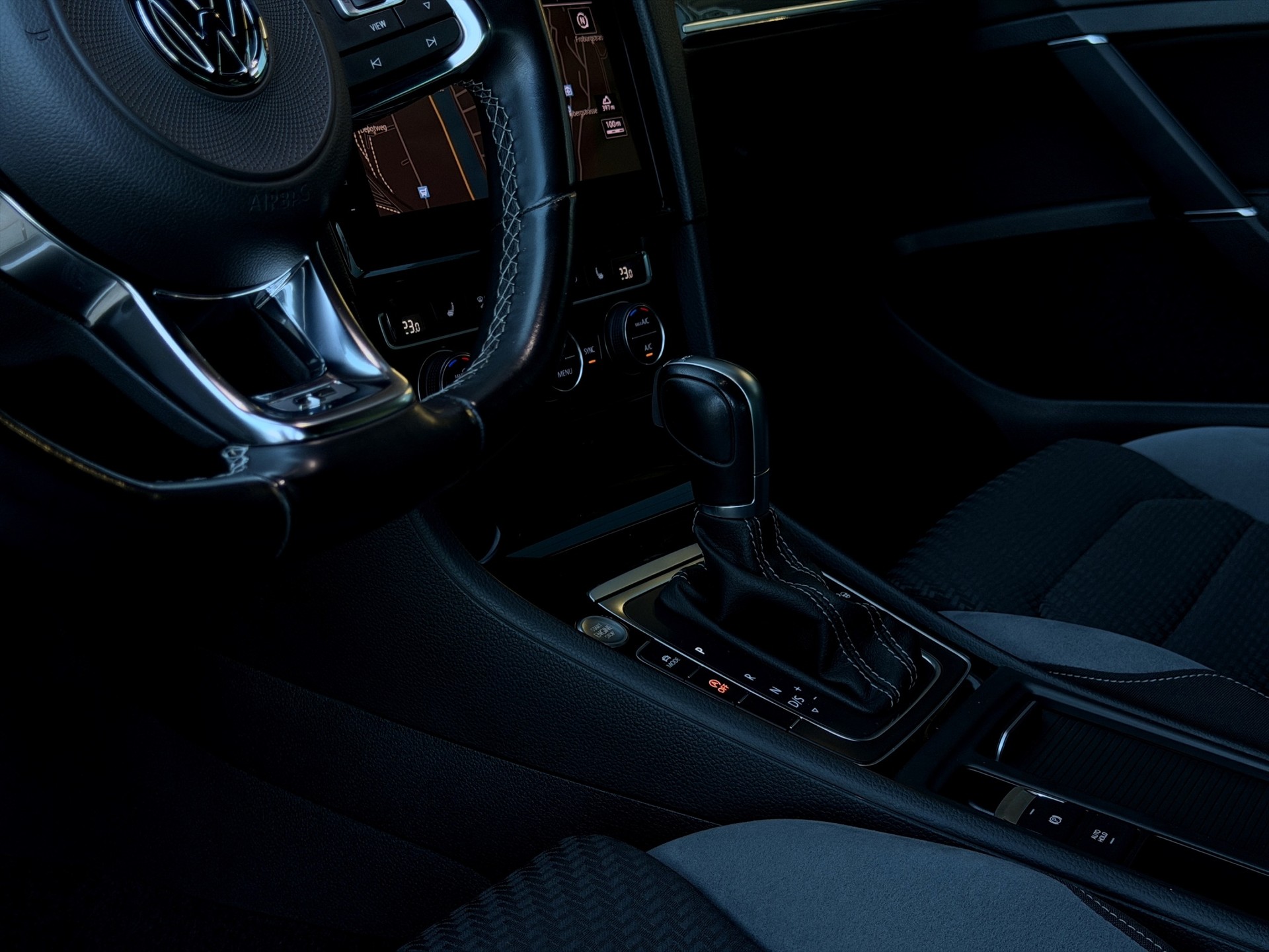 VW Golf 1.5 TSI EVO Highline DSG*R-Line*Frisch ab MFK,1 Jahr oder 20'000km Garantie auf Motor und Getriebe*-image-15