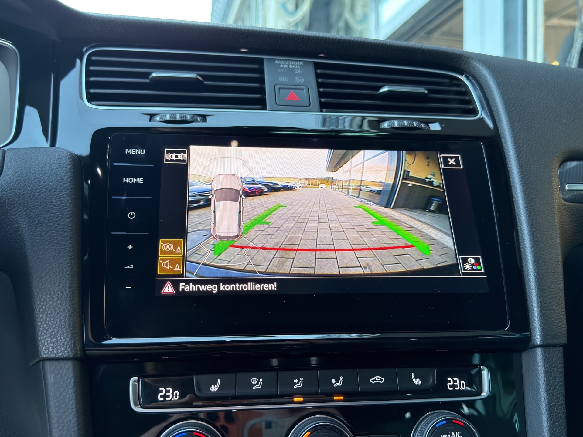 VW Golf 1.5 TSI EVO Highline DSG*R-Line*Frisch ab MFK,1 Jahr oder 20'000km Garantie auf Motor und Getriebe*-image-17