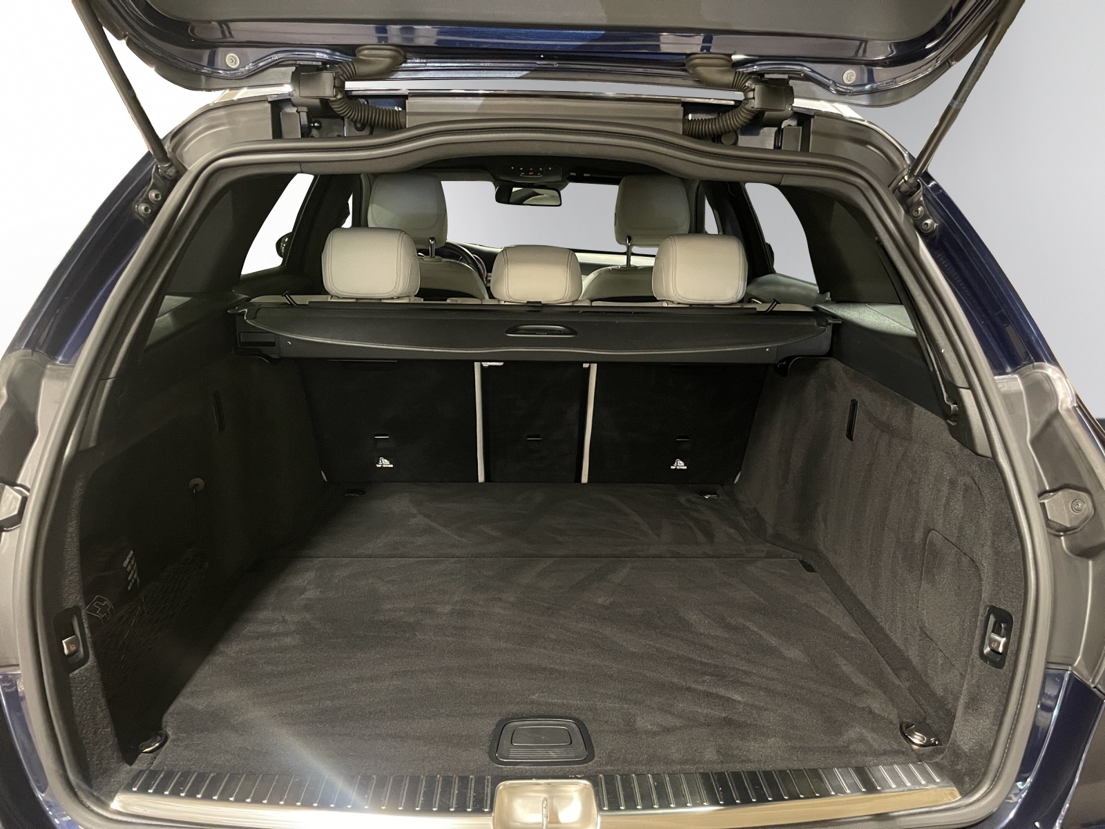 MERCEDES-BENZ C 400 4Matic 7G-Tronic-image-5