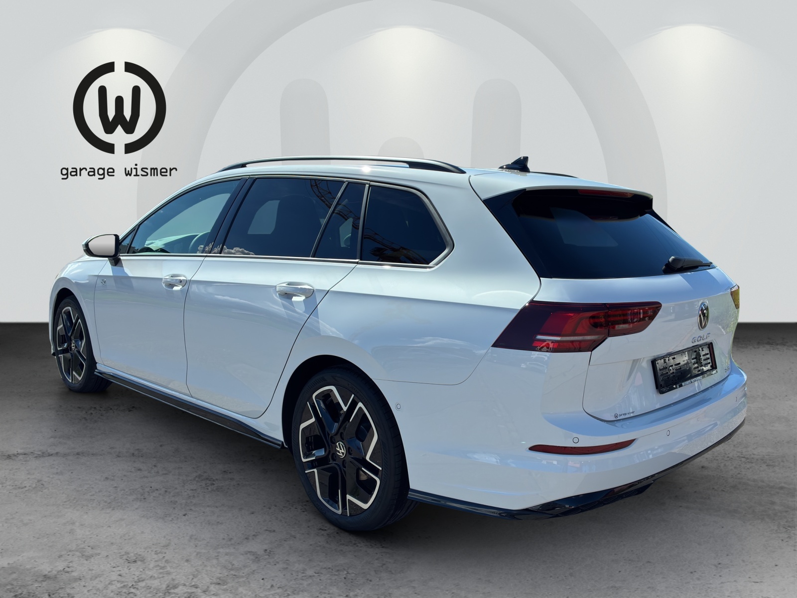 VW Golf Variant 1.5 eTSI mHEV R-Line DSG-showroom-element-2