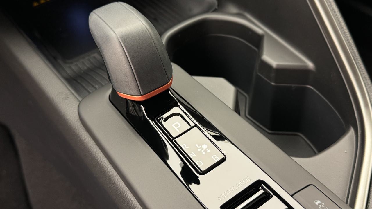 TOYOTA C-HR 2.0 PHEV CVT Style-image-10