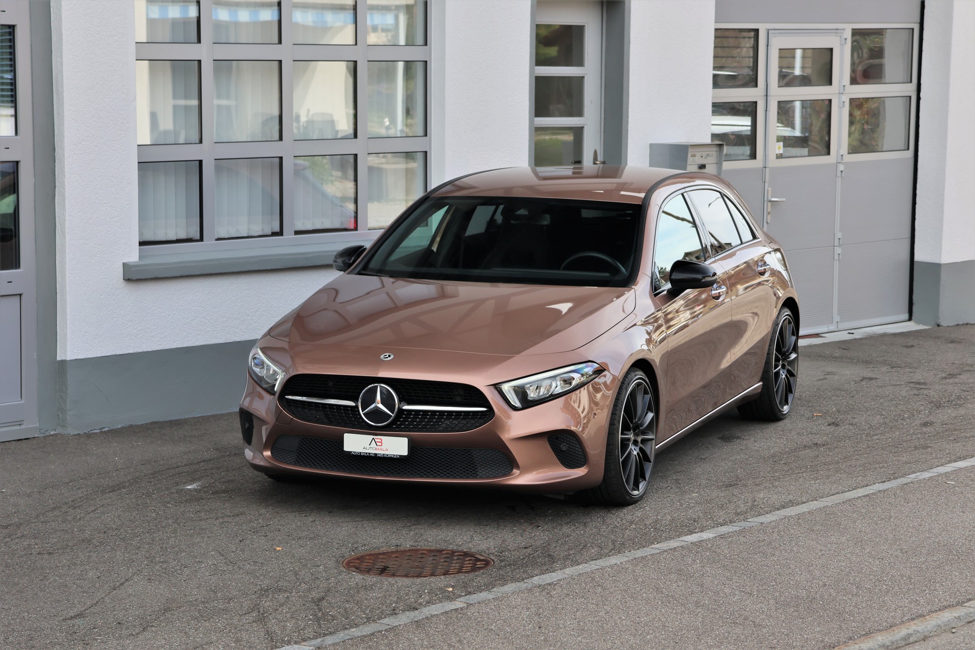 MERCEDES-BENZ A 180 Night Star 7G-DCT (CH)