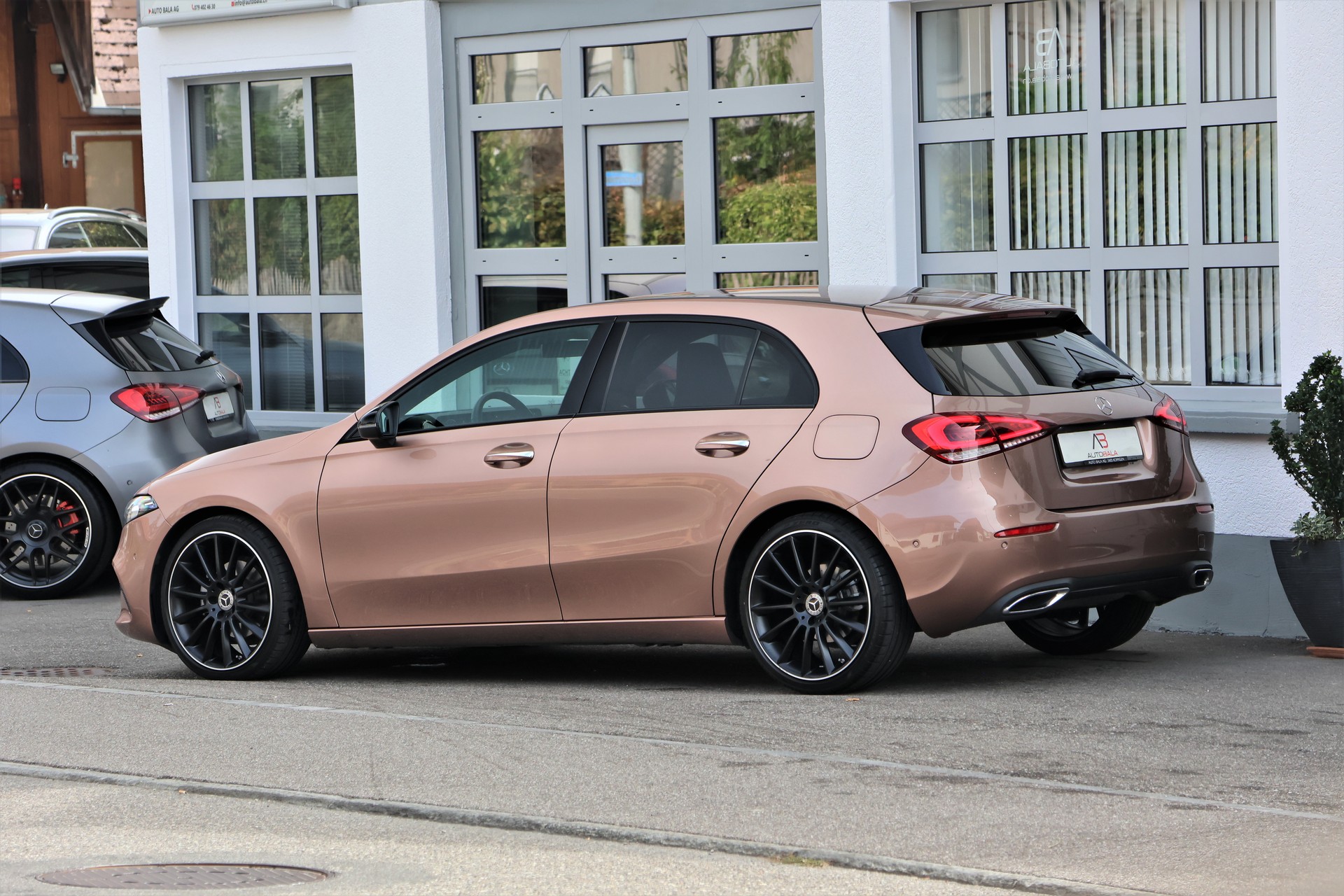 MERCEDES-BENZ A 180 Night Star 7G-DCT (CH)-image-4