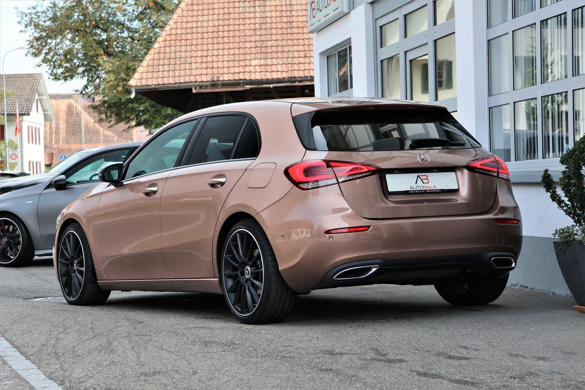 MERCEDES-BENZ A 180 Night Star 7G-DCT (CH)-image-2