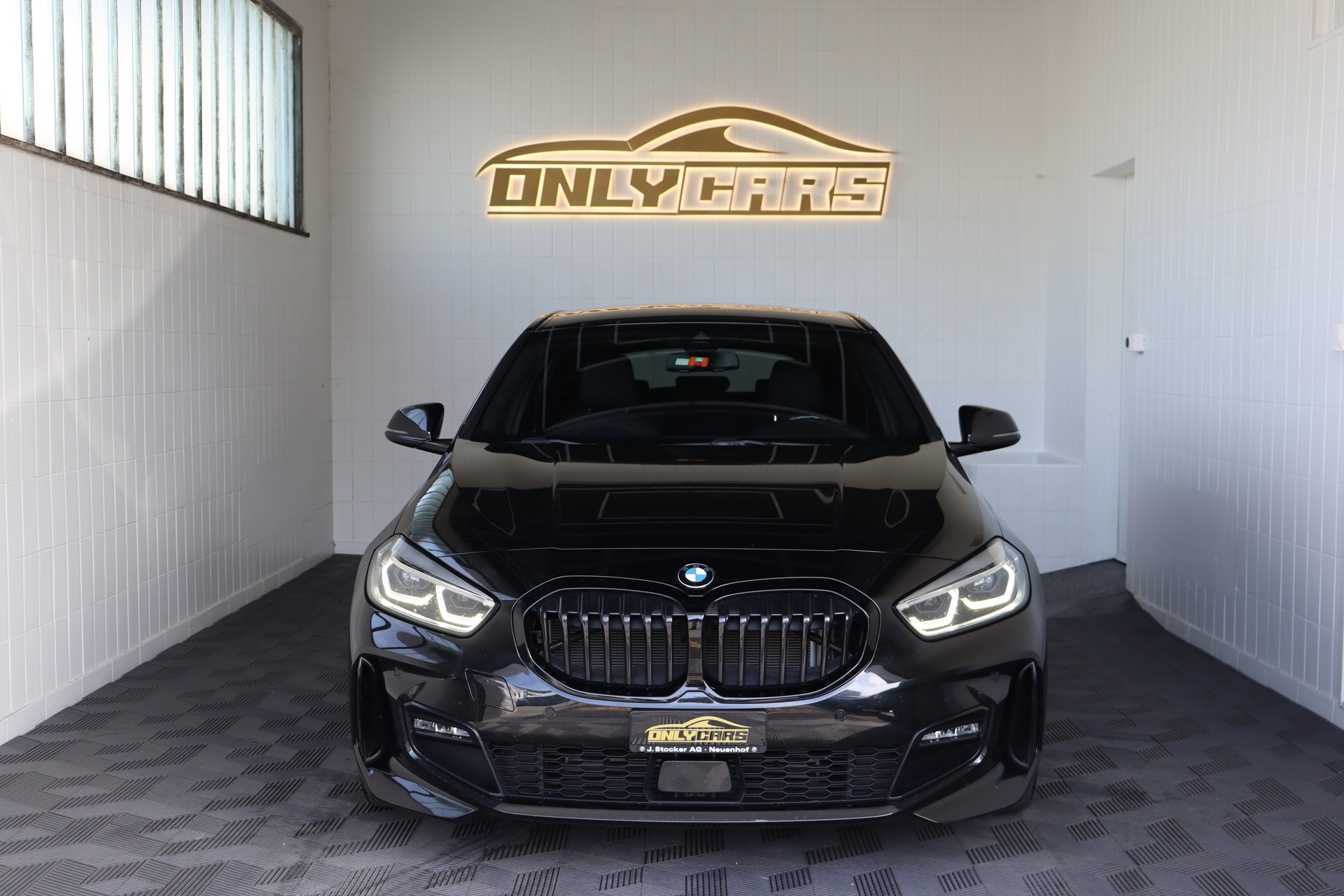BMW 118I M SPORT STEPTRONIC * CH-FAHRZEUG * FAHRASSISTENZ-PAKET * RÜCKFAHRKAMERA *-showroom-element-1