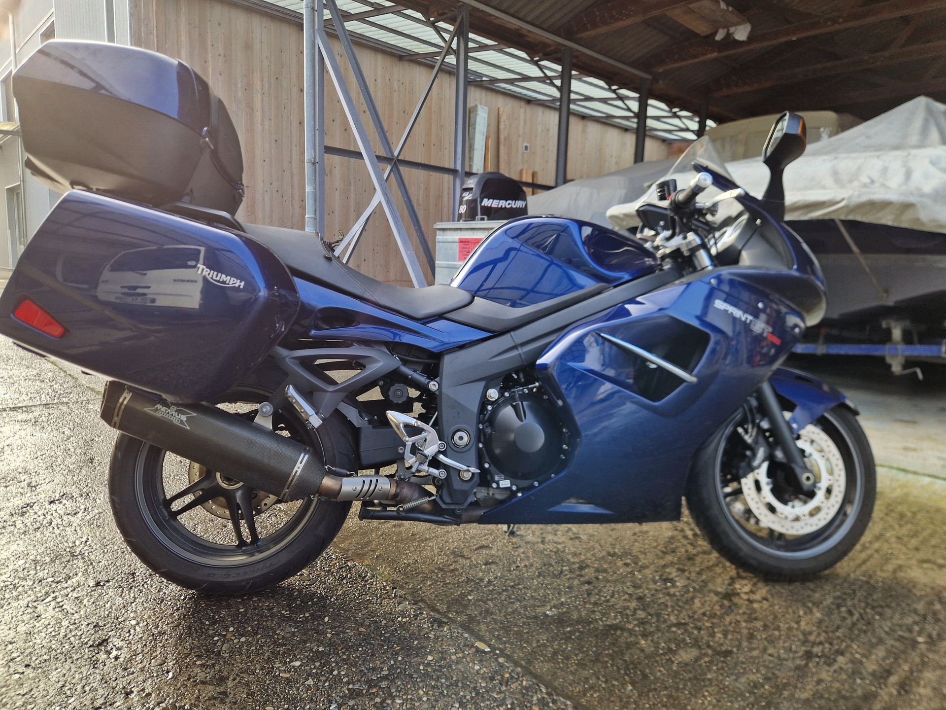TRIUMPH Sprint GT ABS 1050-image-3