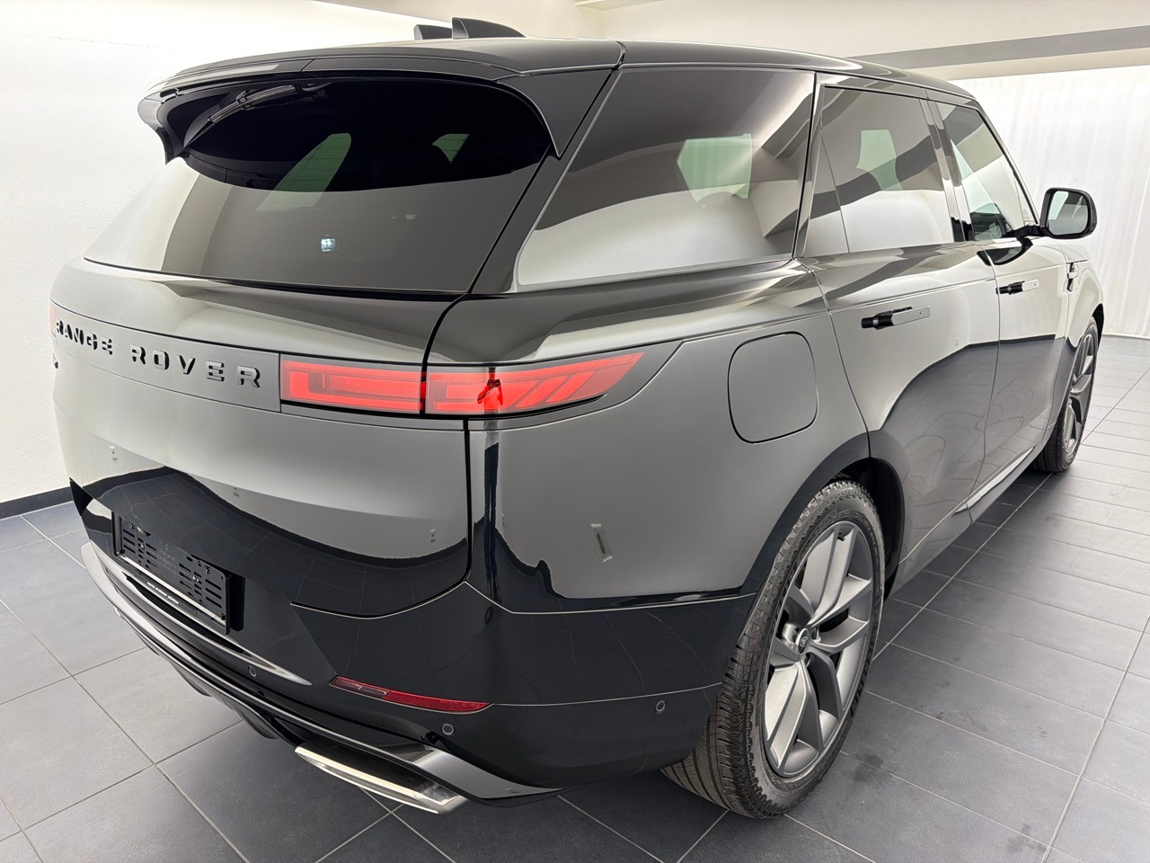 LAND ROVER RR Sport P460e Dyn. SE-showroom-element-2