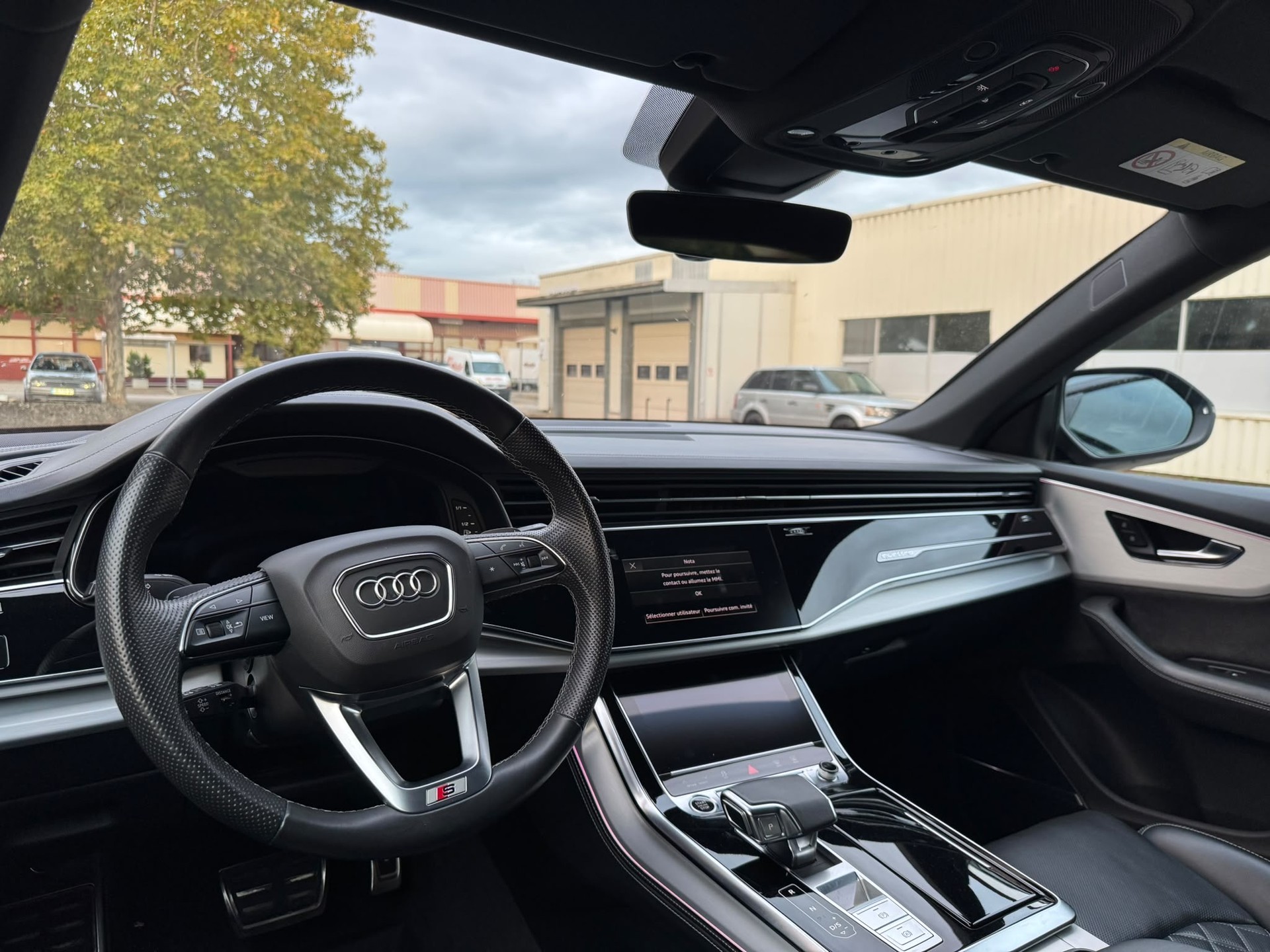 AUDI Q8 55 TFSI quattro tiptronic-image-10