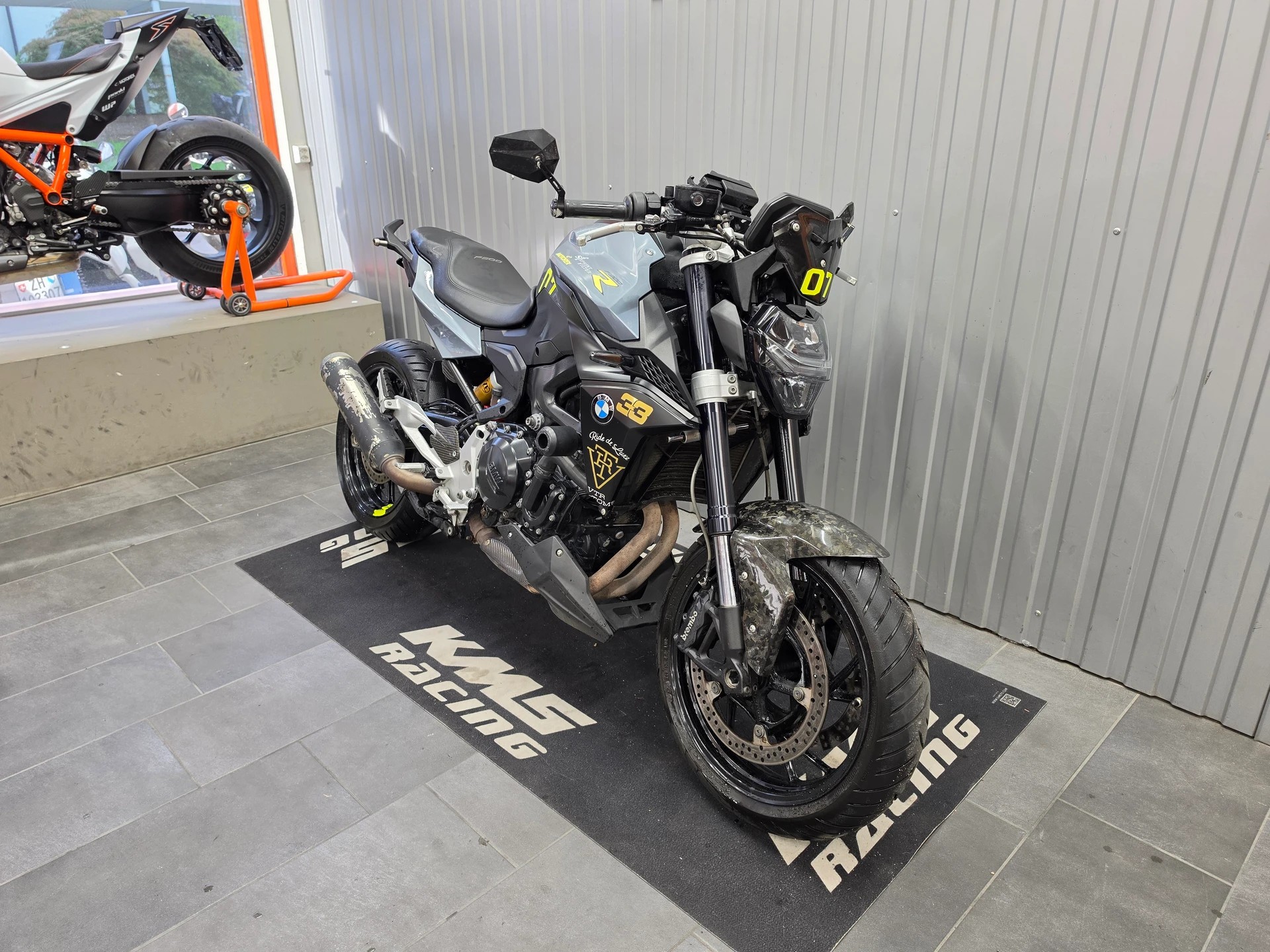 BMW F 900 R A2 (35kW) ABS-image-5