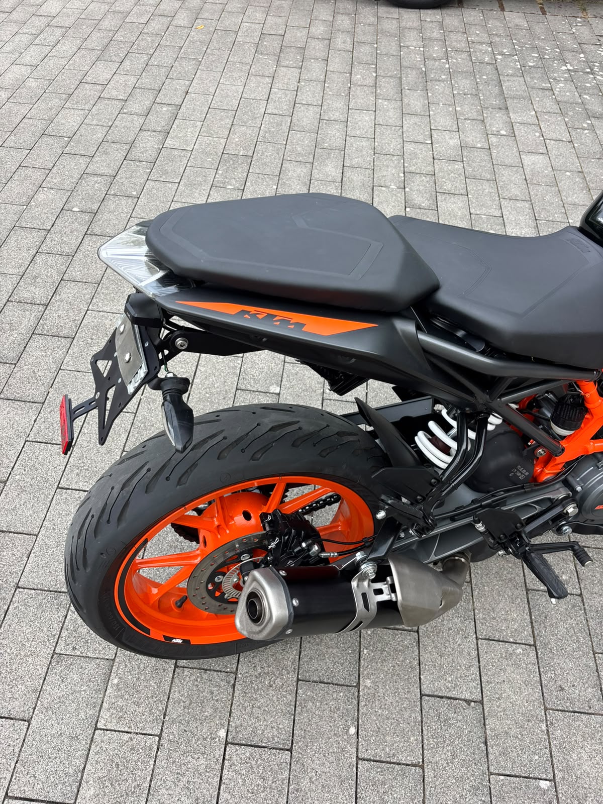 KTM 125 Duke-image-4