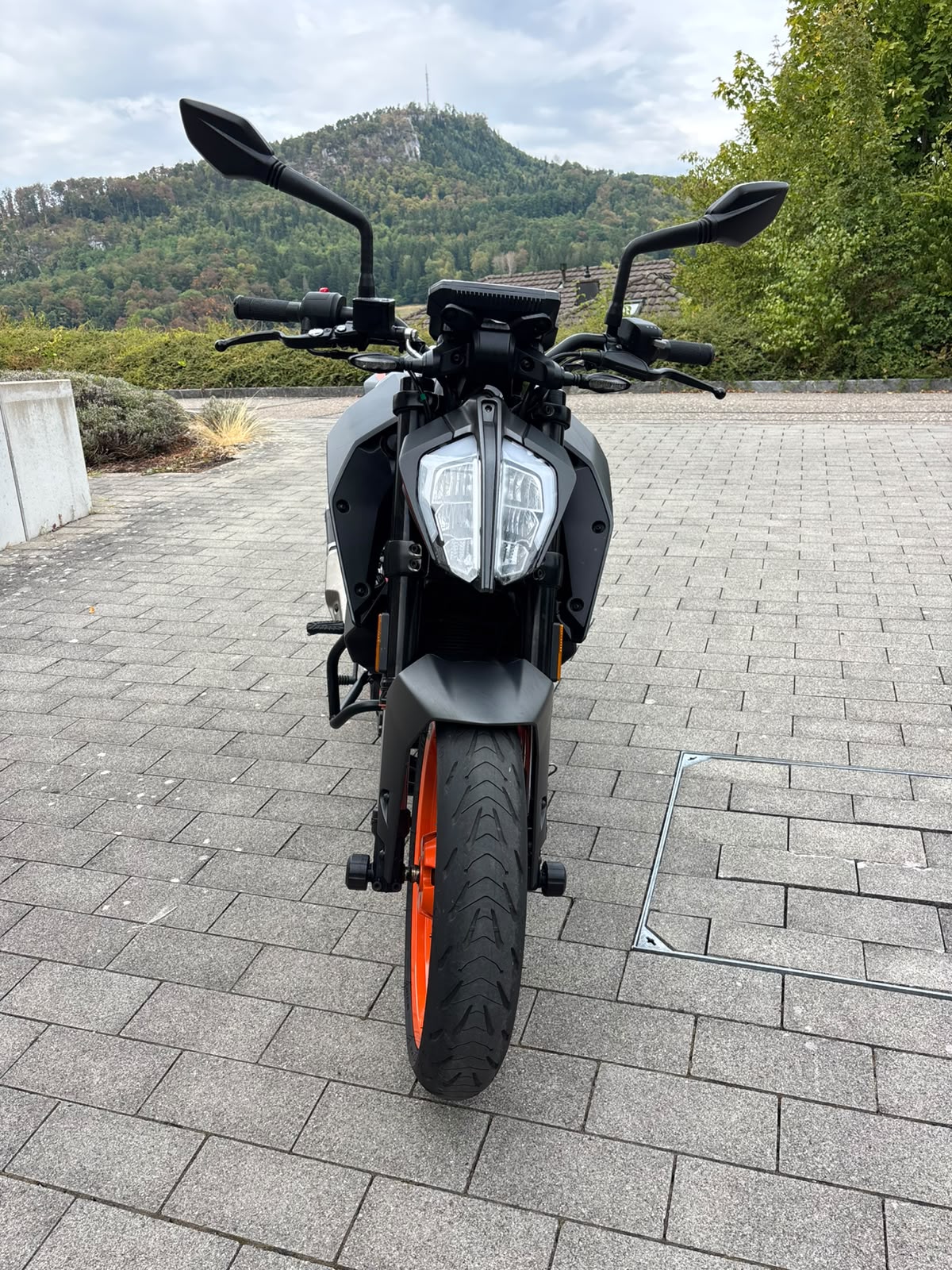 KTM 125 Duke-image-5