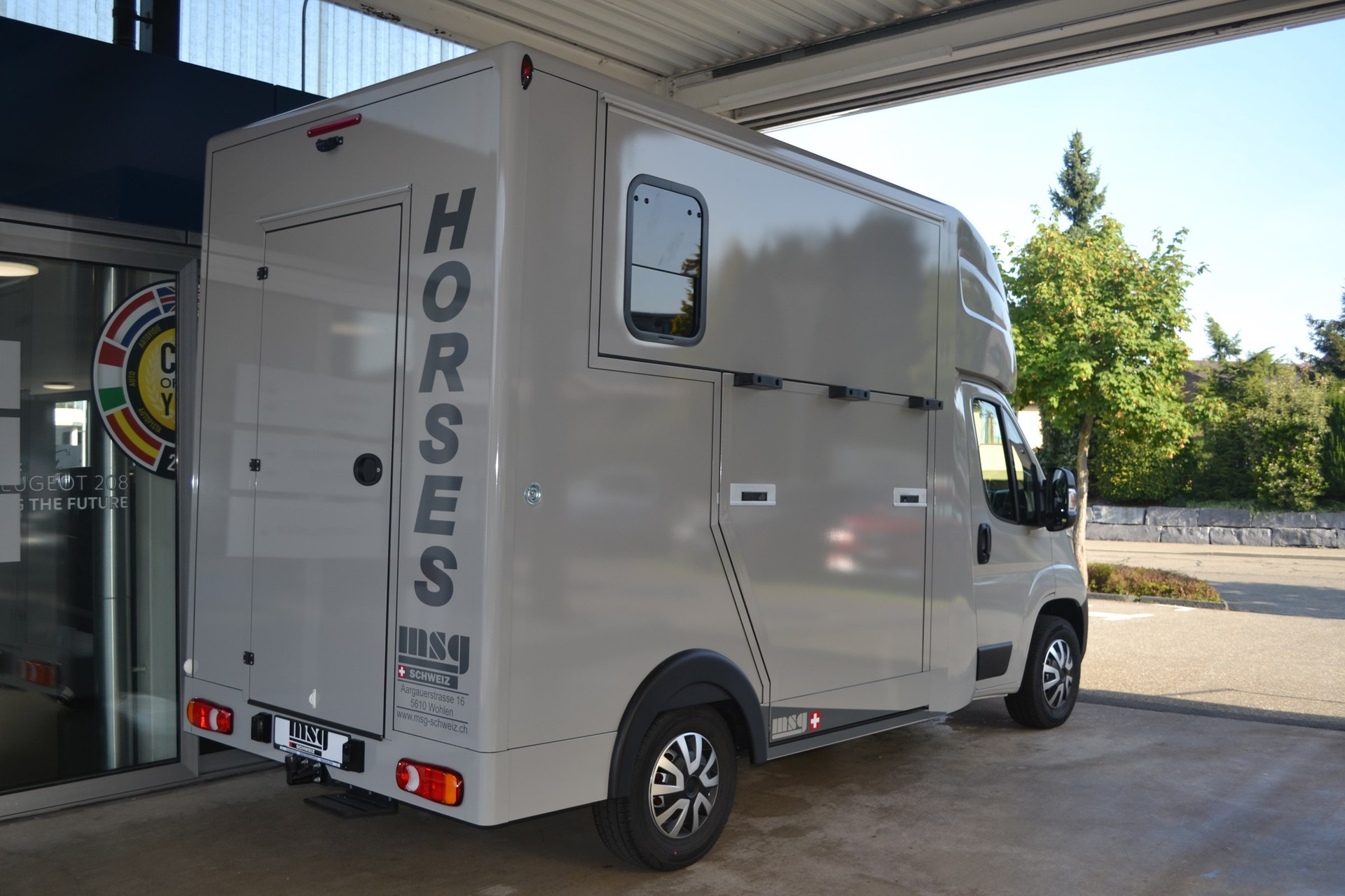PEUGEOT Pferdetransport MSG Superlight Plus-showroom-element-1