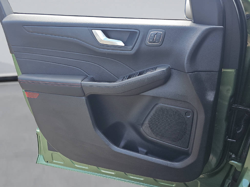 FORD Kuga 2.5 Hybrid ST-Line X 4x4-image-9
