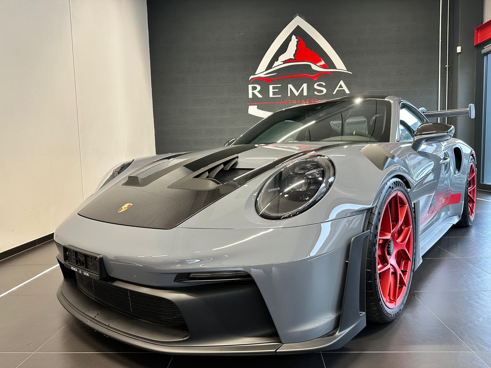 PORSCHE 911 GT3 RS-image-3