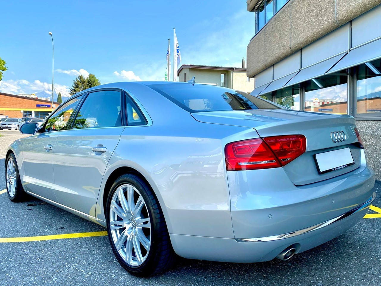 AUDI A8 L chauffeur 3.0 TDI quattro tiptronic-image-5