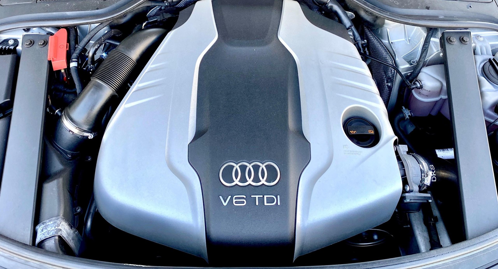 AUDI A8 L chauffeur 3.0 TDI quattro tiptronic-image-24