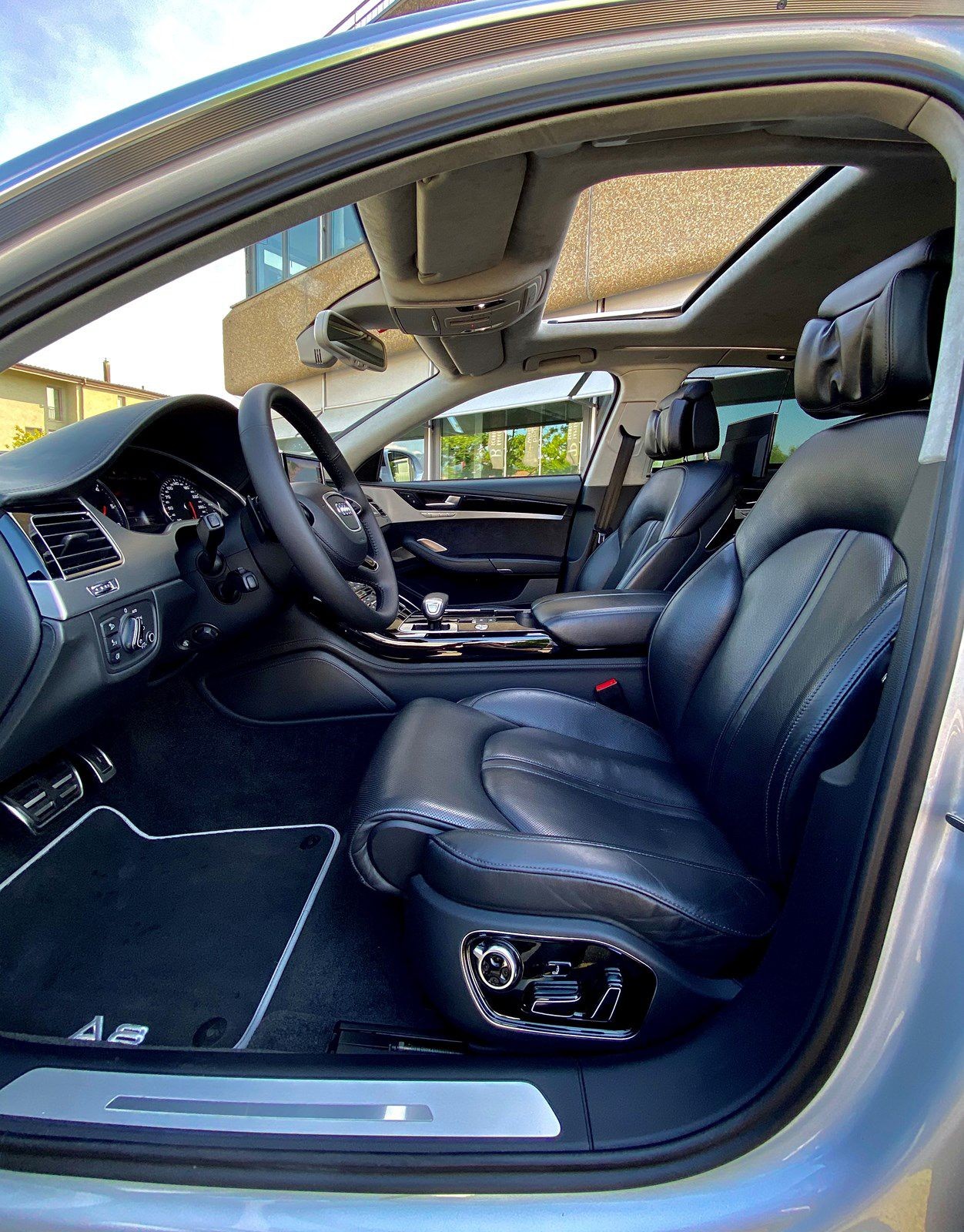 AUDI A8 L chauffeur 3.0 TDI quattro tiptronic-image-8