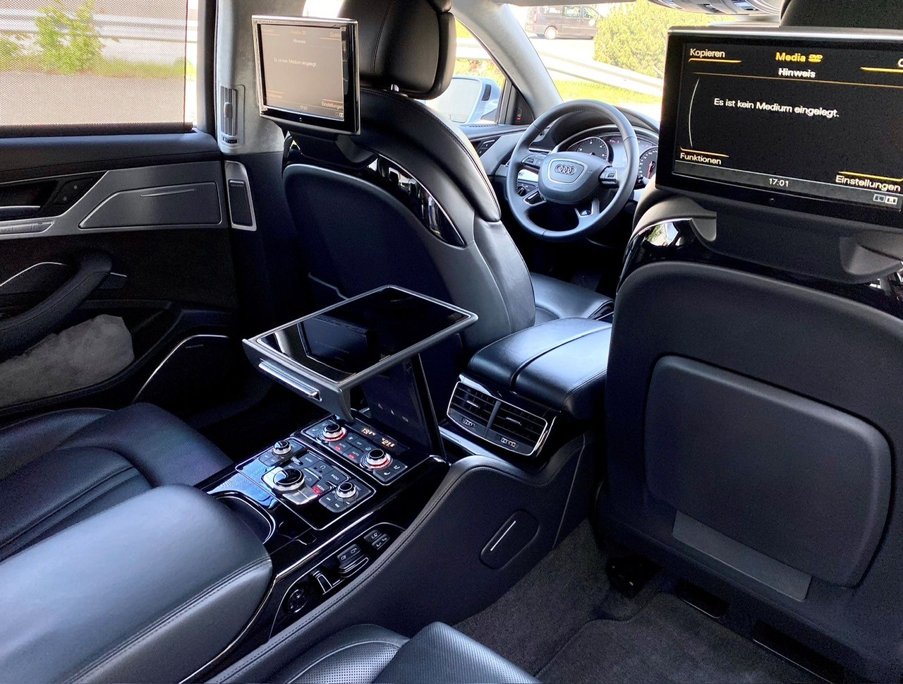 AUDI A8 L chauffeur 3.0 TDI quattro tiptronic-image-15