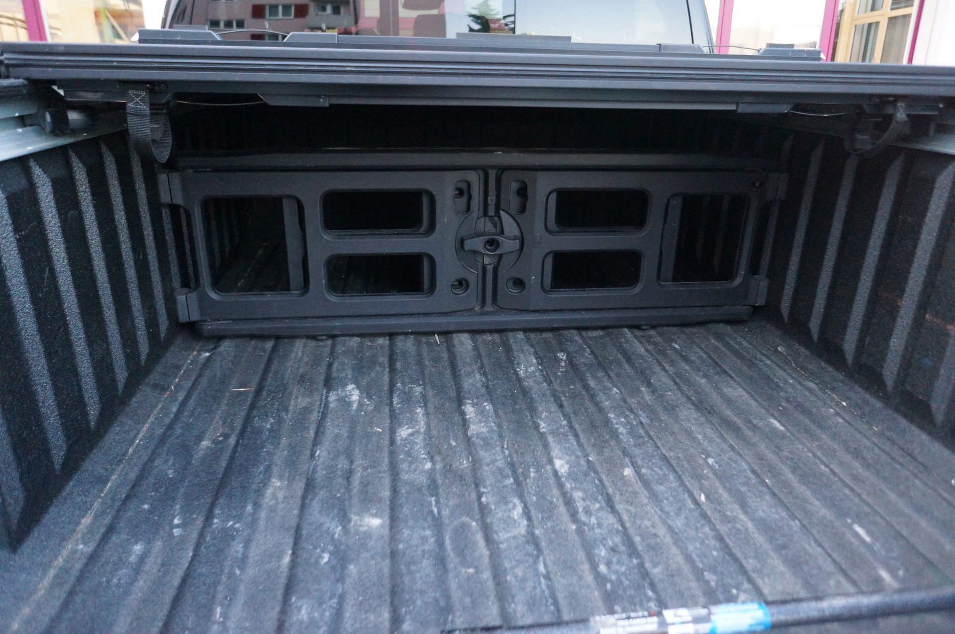 DODGE 1500 Crew Cab Rebel Sport-image-11