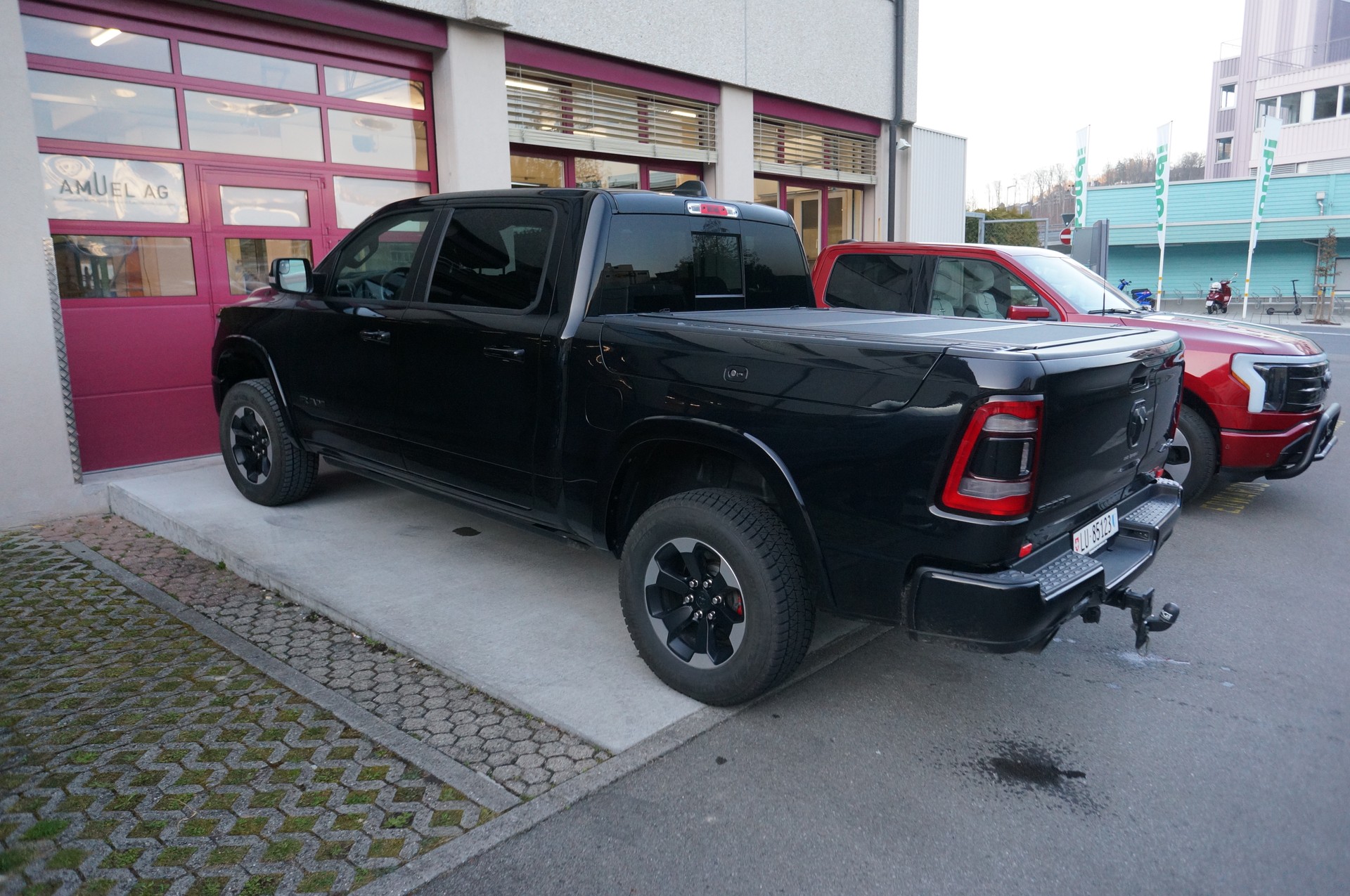 DODGE 1500 Crew Cab Rebel Sport-image-6