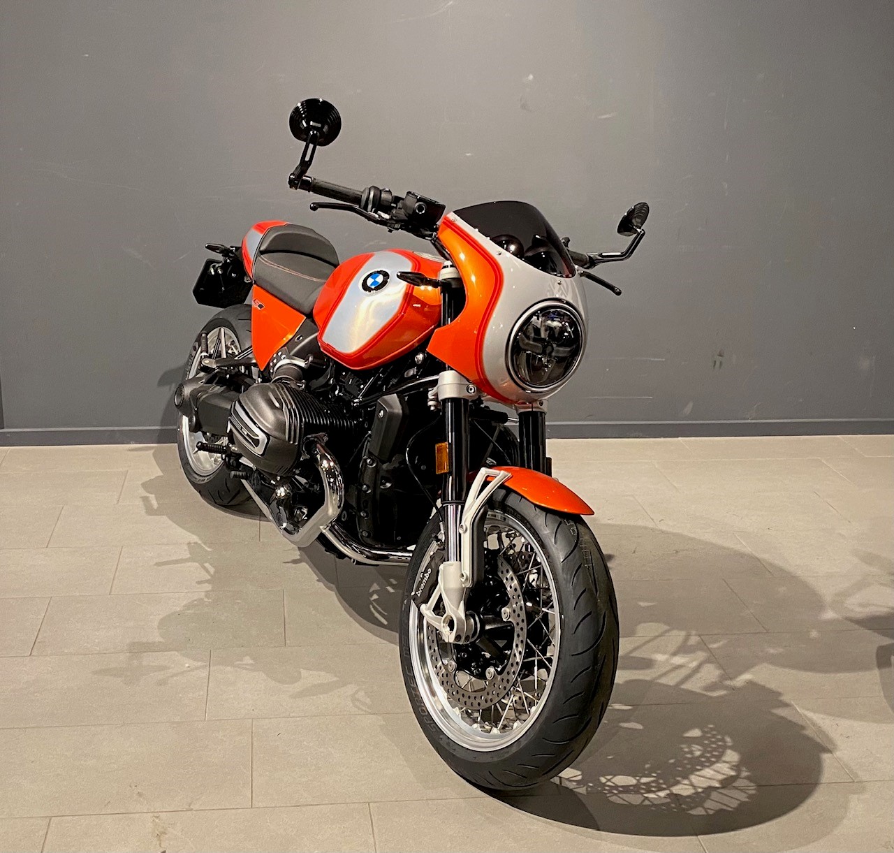 BMW R 12 nine T-image-1