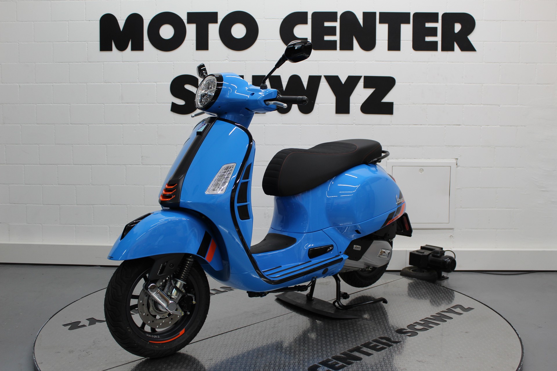 PIAGGIO GTS 125 Super Sport-image-3