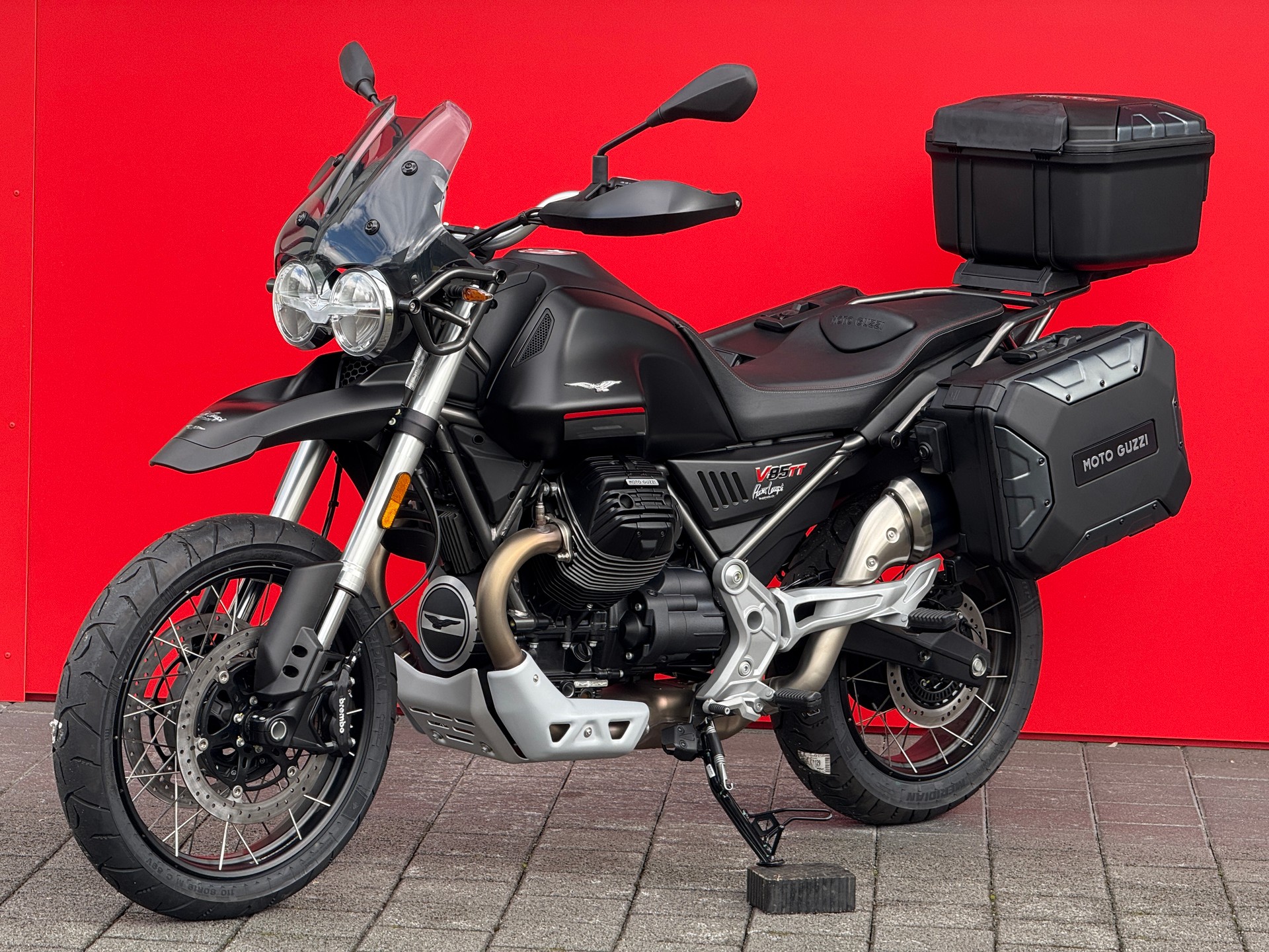 MOTO GUZZI V85 TT Touring-image-0