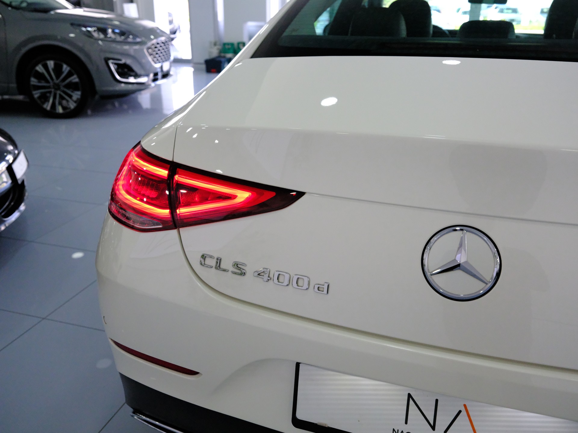 MERCEDES-BENZ CLS 400 d AMG Line 4Matic 9G-Tronic-image-8