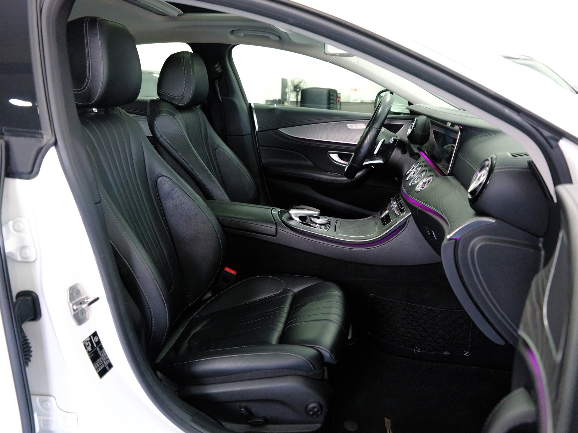 MERCEDES-BENZ CLS 400 d AMG Line 4Matic 9G-Tronic-image-20