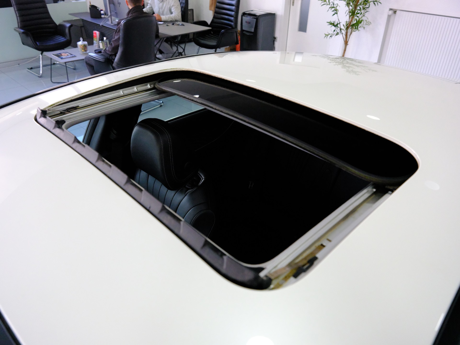 MERCEDES-BENZ CLS 400 d AMG Line 4Matic 9G-Tronic-image-11