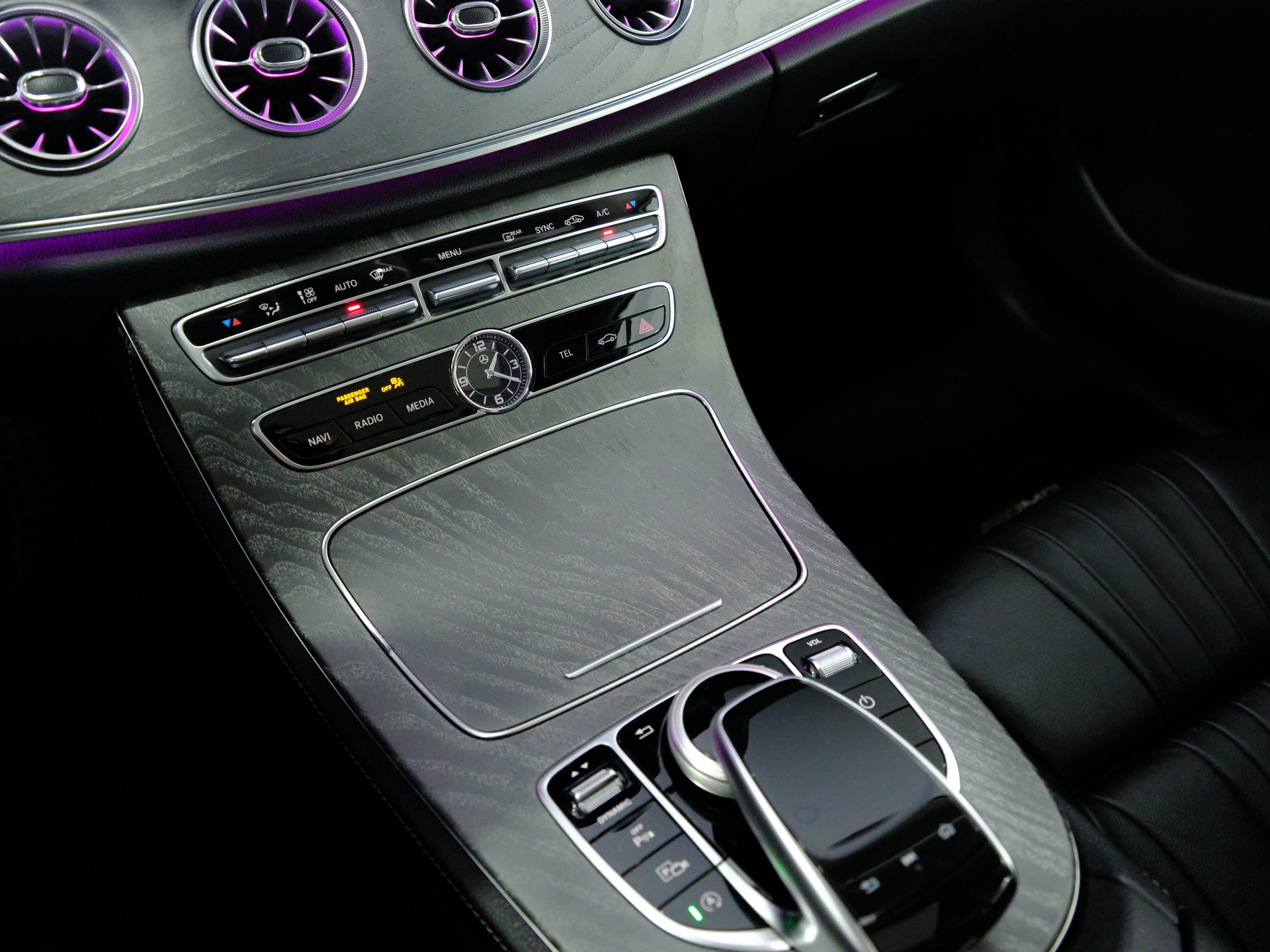 MERCEDES-BENZ CLS 400 d AMG Line 4Matic 9G-Tronic-image-18