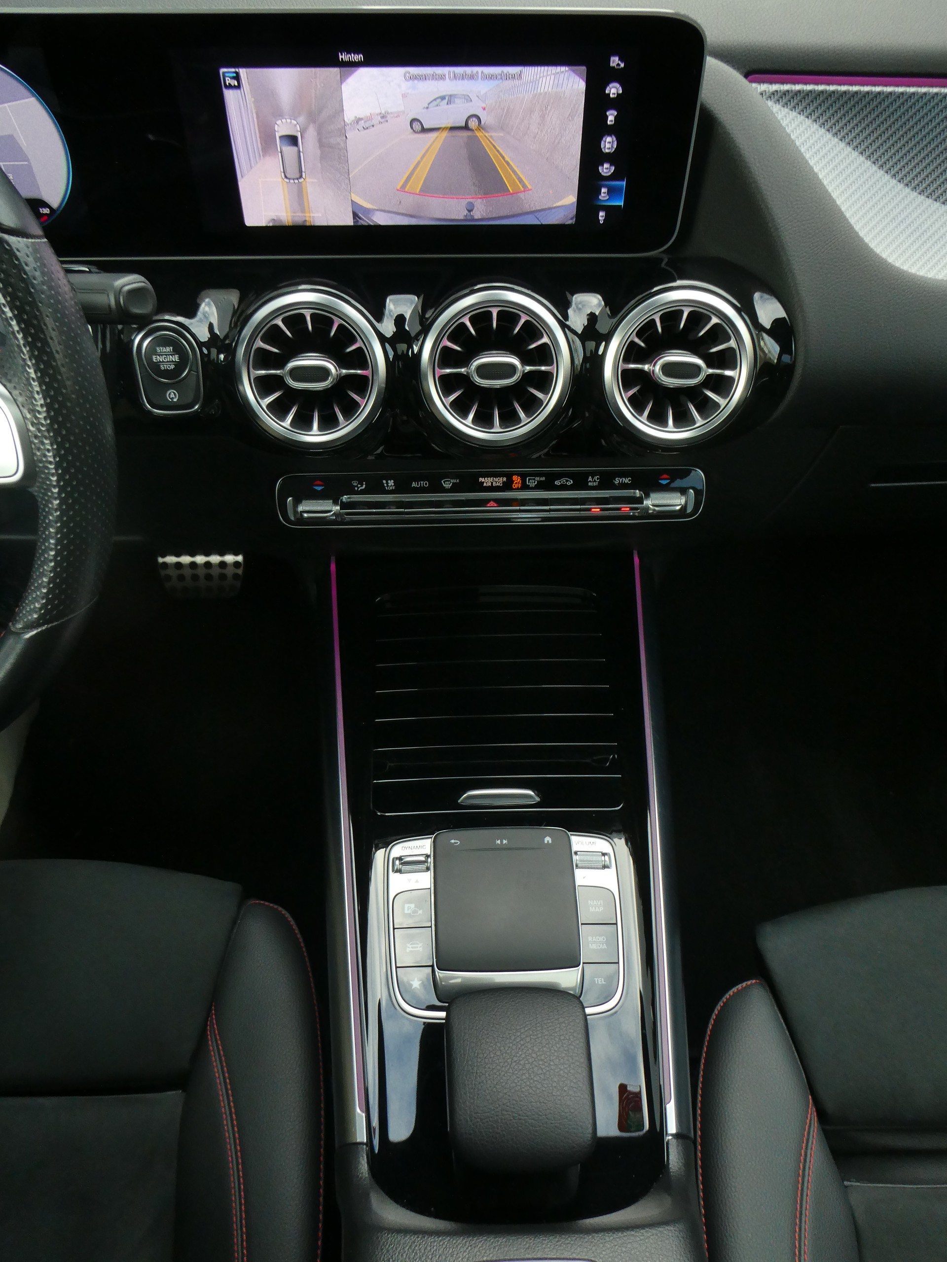 MERCEDES-BENZ B 250 4Matic AMG Line-image-12