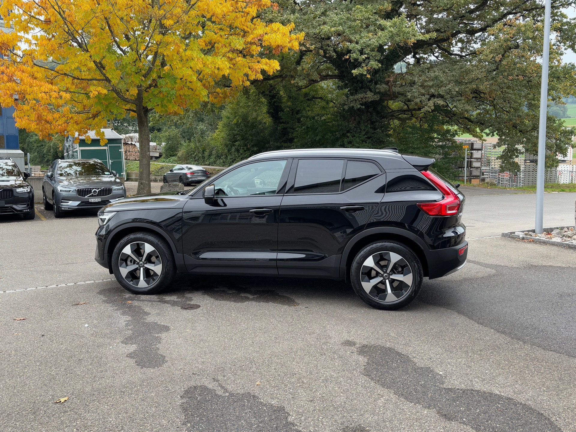 VOLVO XC40 2.0 B3 MH-image-4