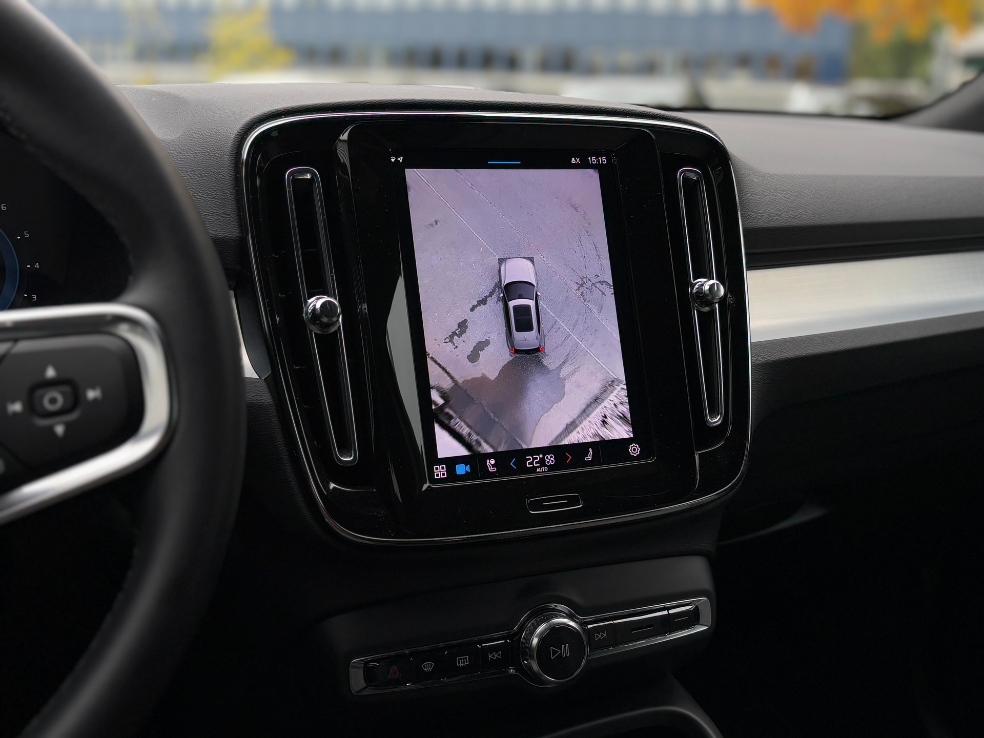 VOLVO XC40 2.0 B3 MH-image-13