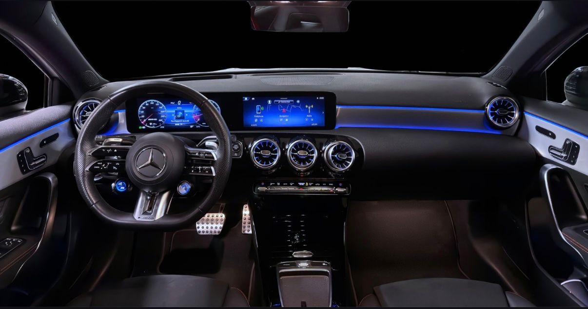 MERCEDES-BENZ A AMG 35 4Matic 8G-DCT-image-10