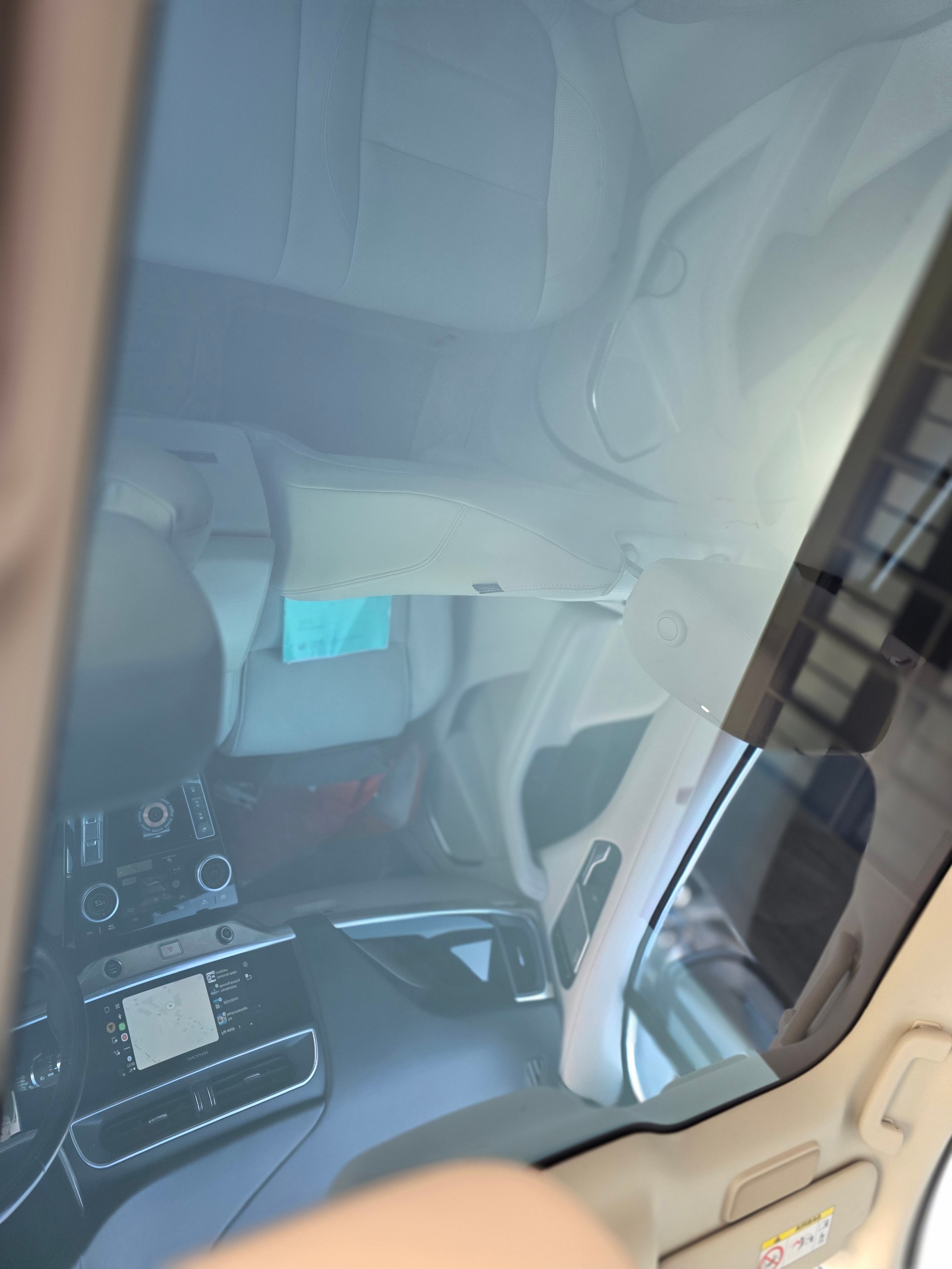 JAGUAR I-Pace EV400 HSE AWD (11 kW AC, 3-phasig)-image-6