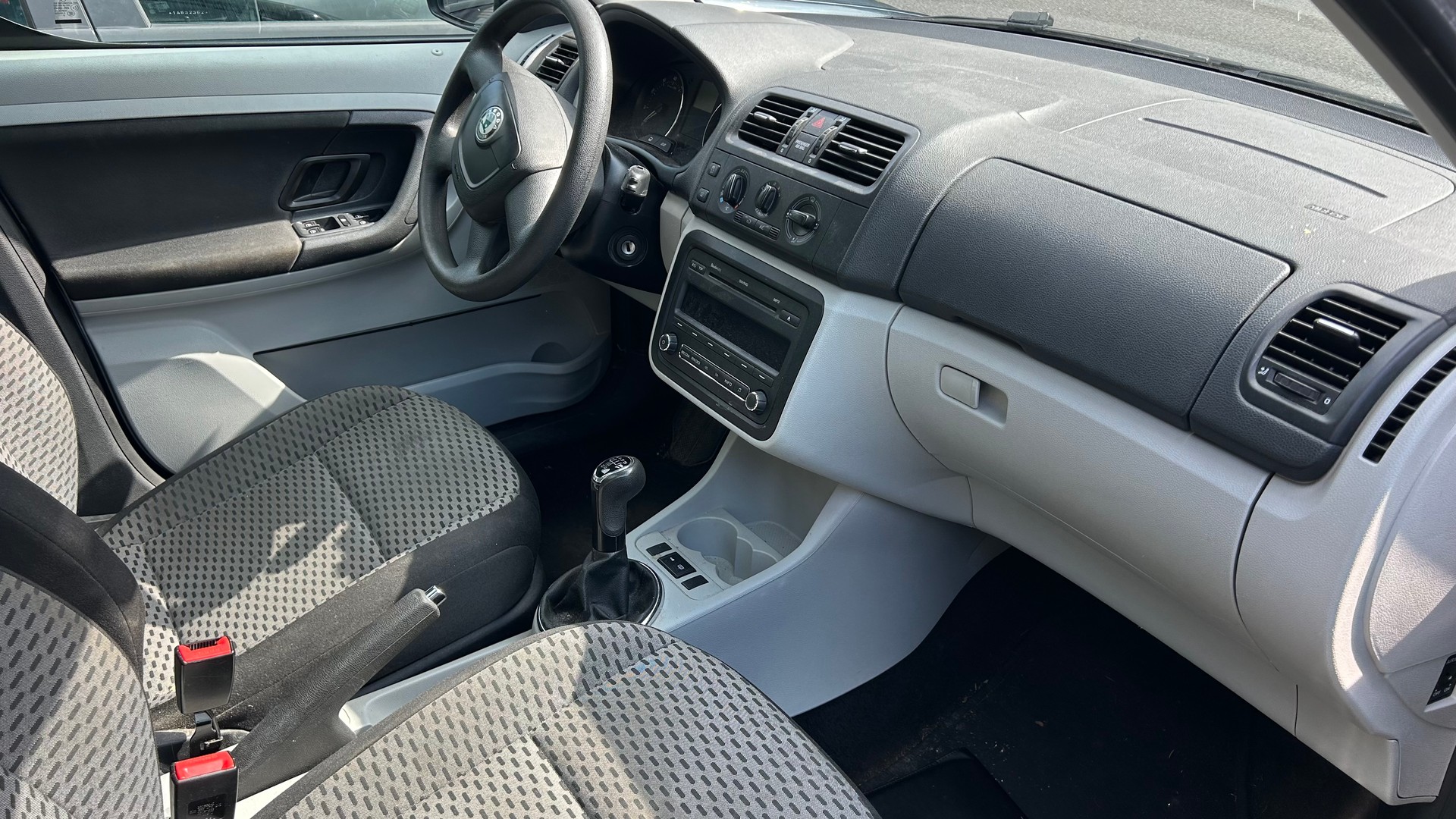 SKODA Roomster 1.2 TSI Style-image-11
