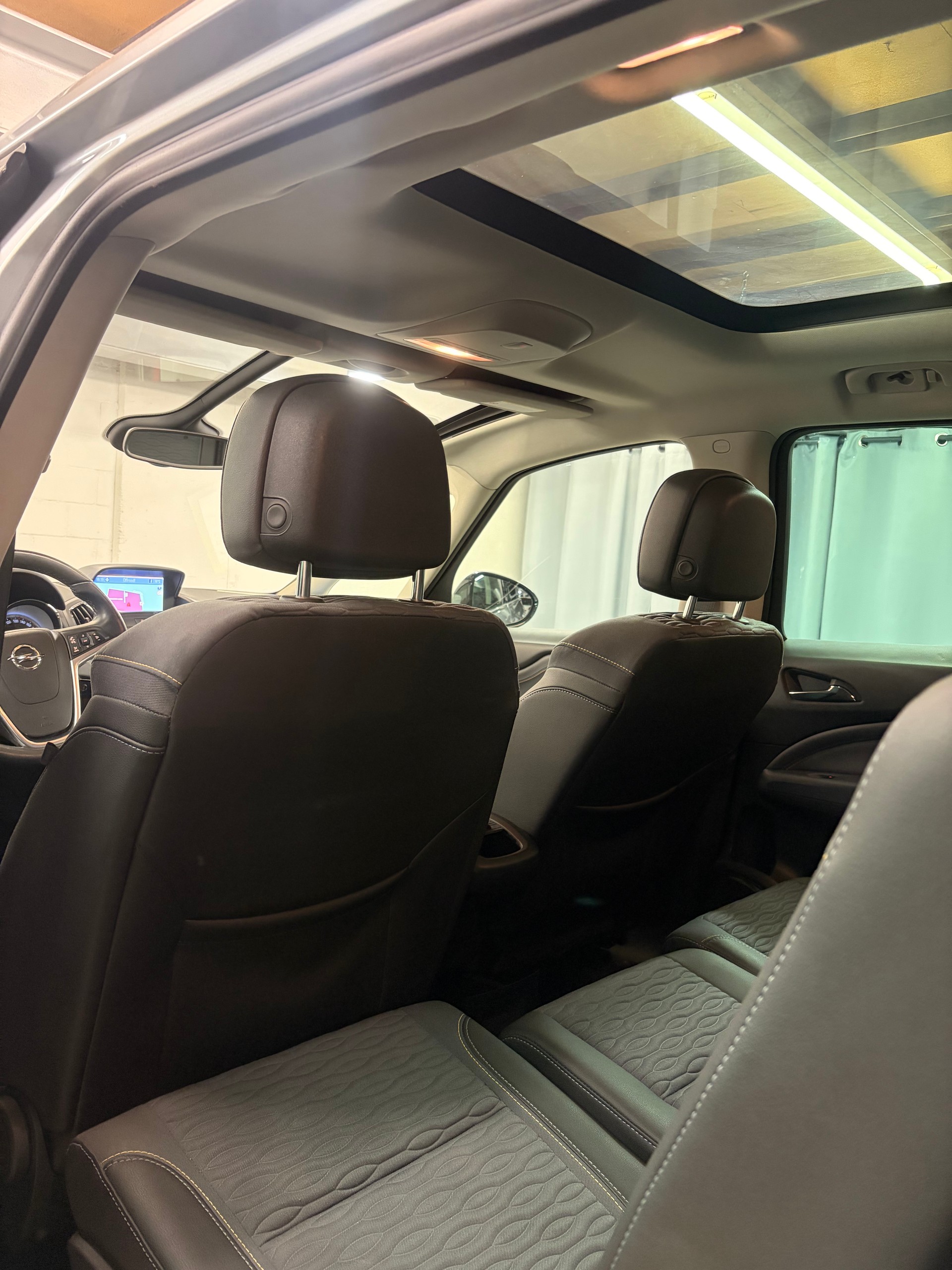 OPEL Zafira Tourer 2.0 CDTi Cosmo Automatic 7 Platz-image-11