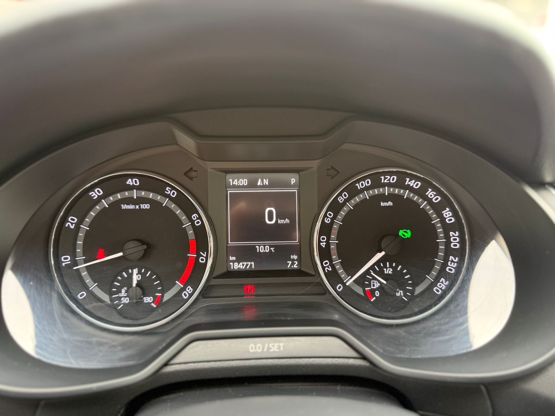 SKODA Octavia Combi 1.8 TSI Scout 4x4 DSG-image-14