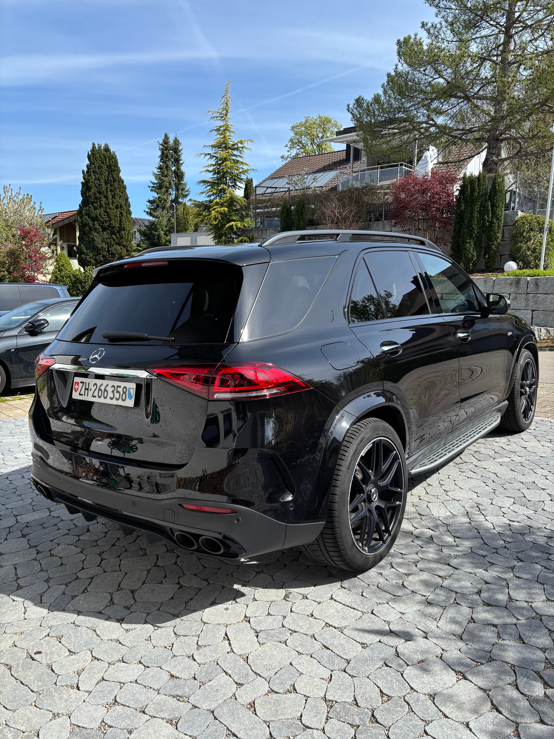 MERCEDES-BENZ GLE 53 AMG 4matic+-showroom-element-3
