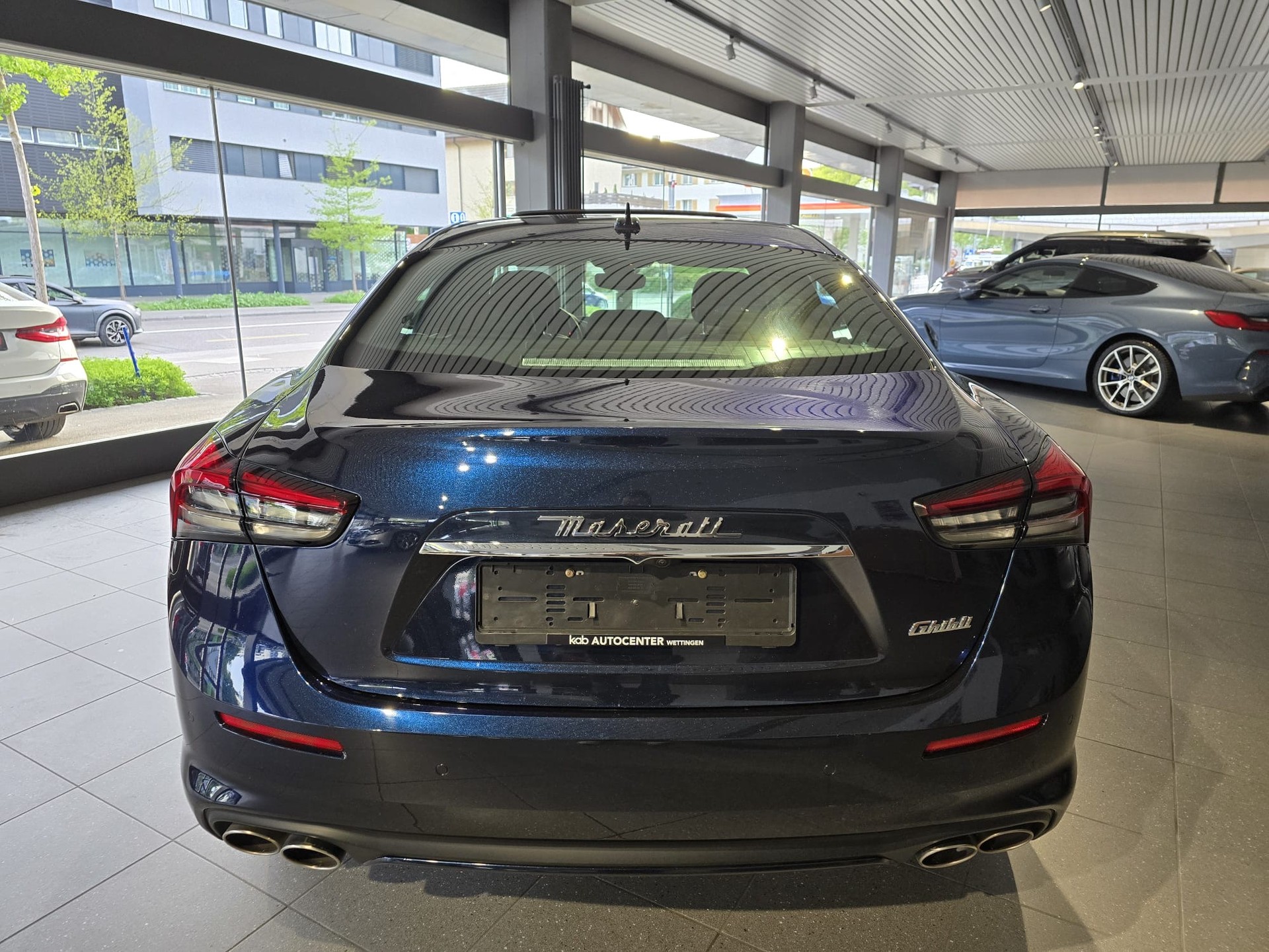 MASERATI Ghibli 2.0 Hybrid GranLuso Automatica-image-5
