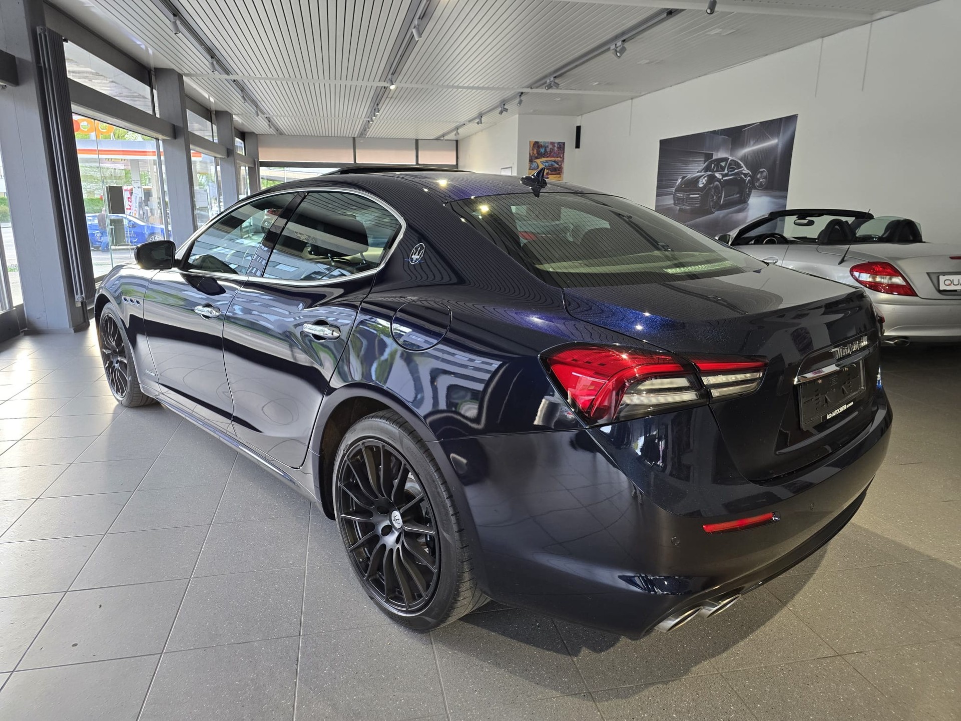 MASERATI Ghibli 2.0 Hybrid GranLuso Automatica-image-6