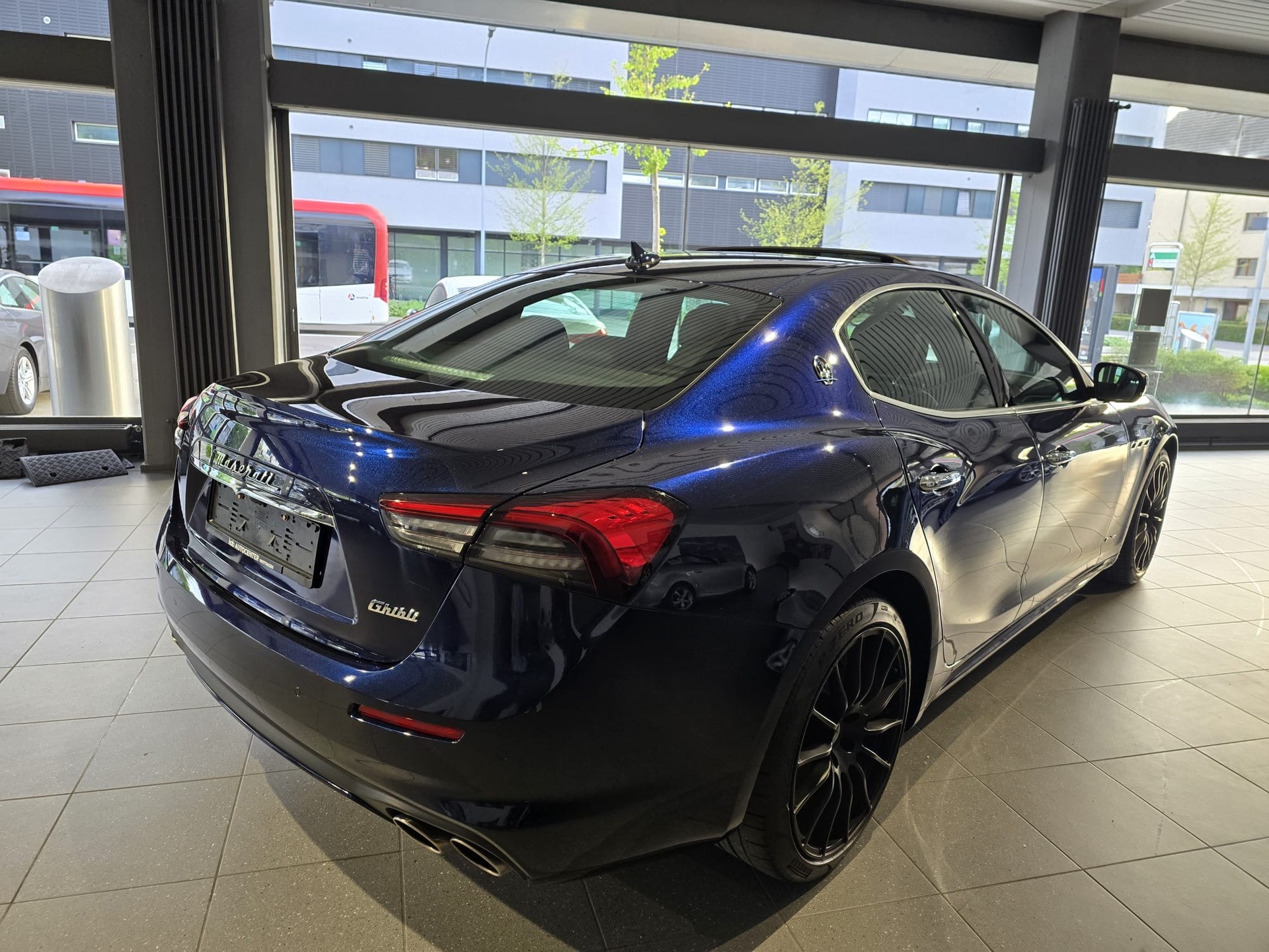 MASERATI Ghibli 2.0 Hybrid GranLuso Automatica-image-4
